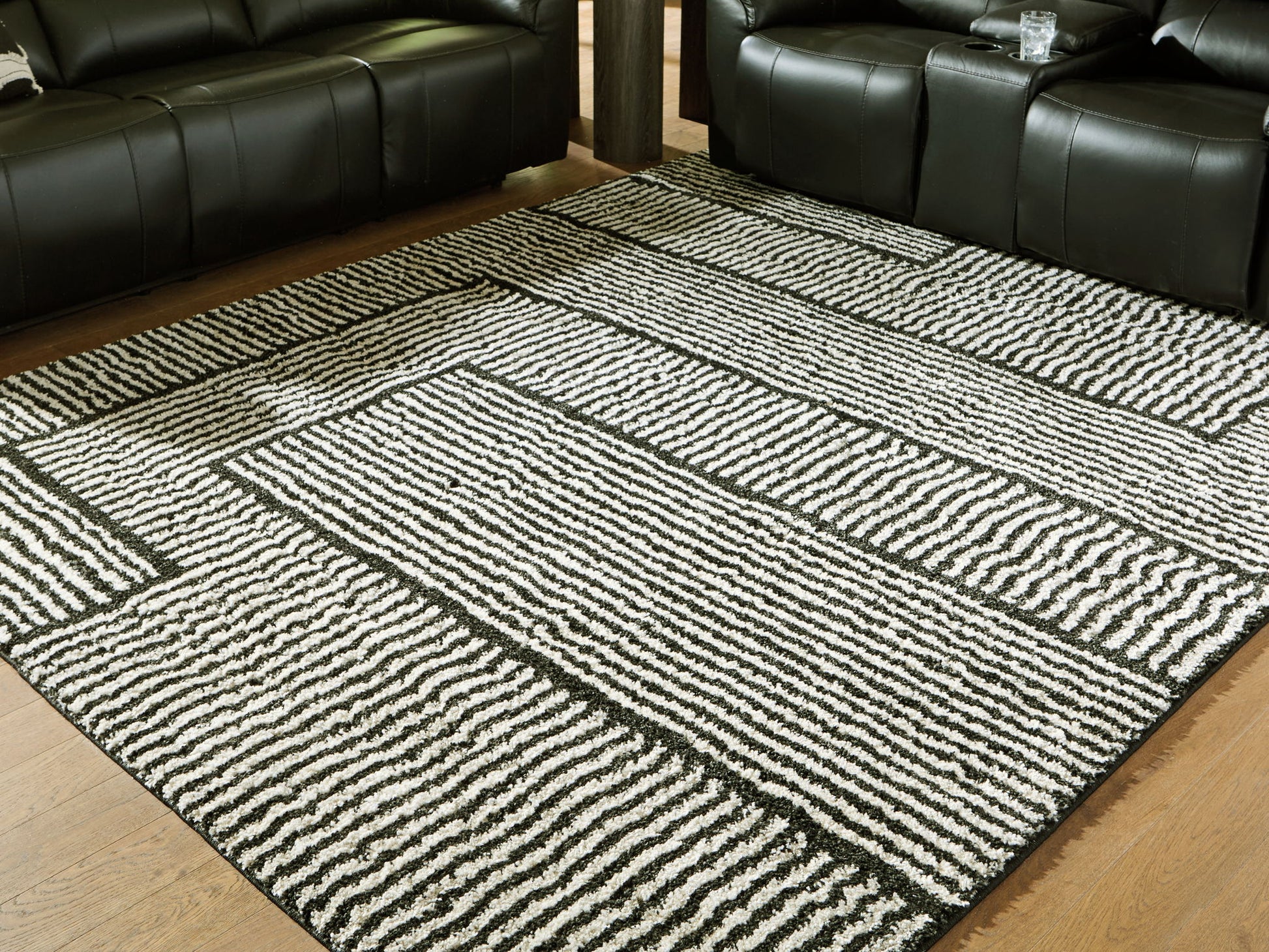 Kurtmen - Rug - Best Buy Furniture