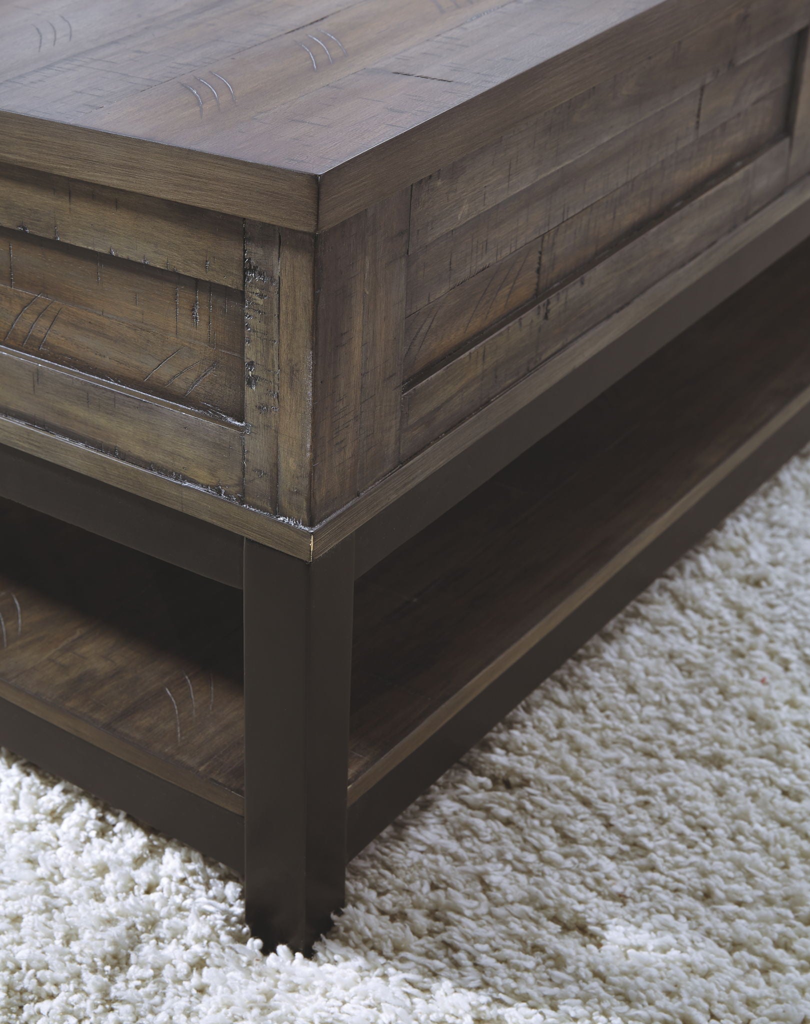 Johurst - LIFT TOP COCKTAIL TABLE - Grayish Brown - Best Buy Furniture