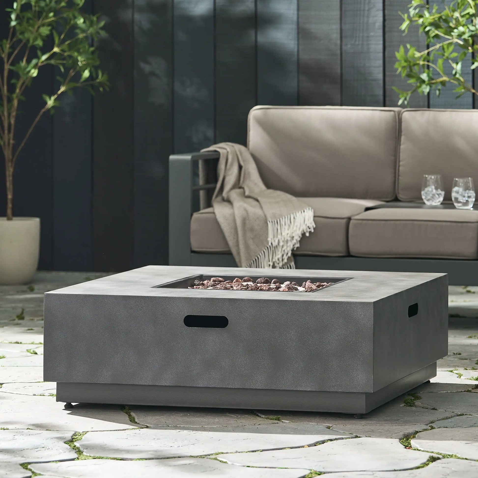 SQUARE Iron FIRE PIT-50 000 BTU - Best Buy Furniture