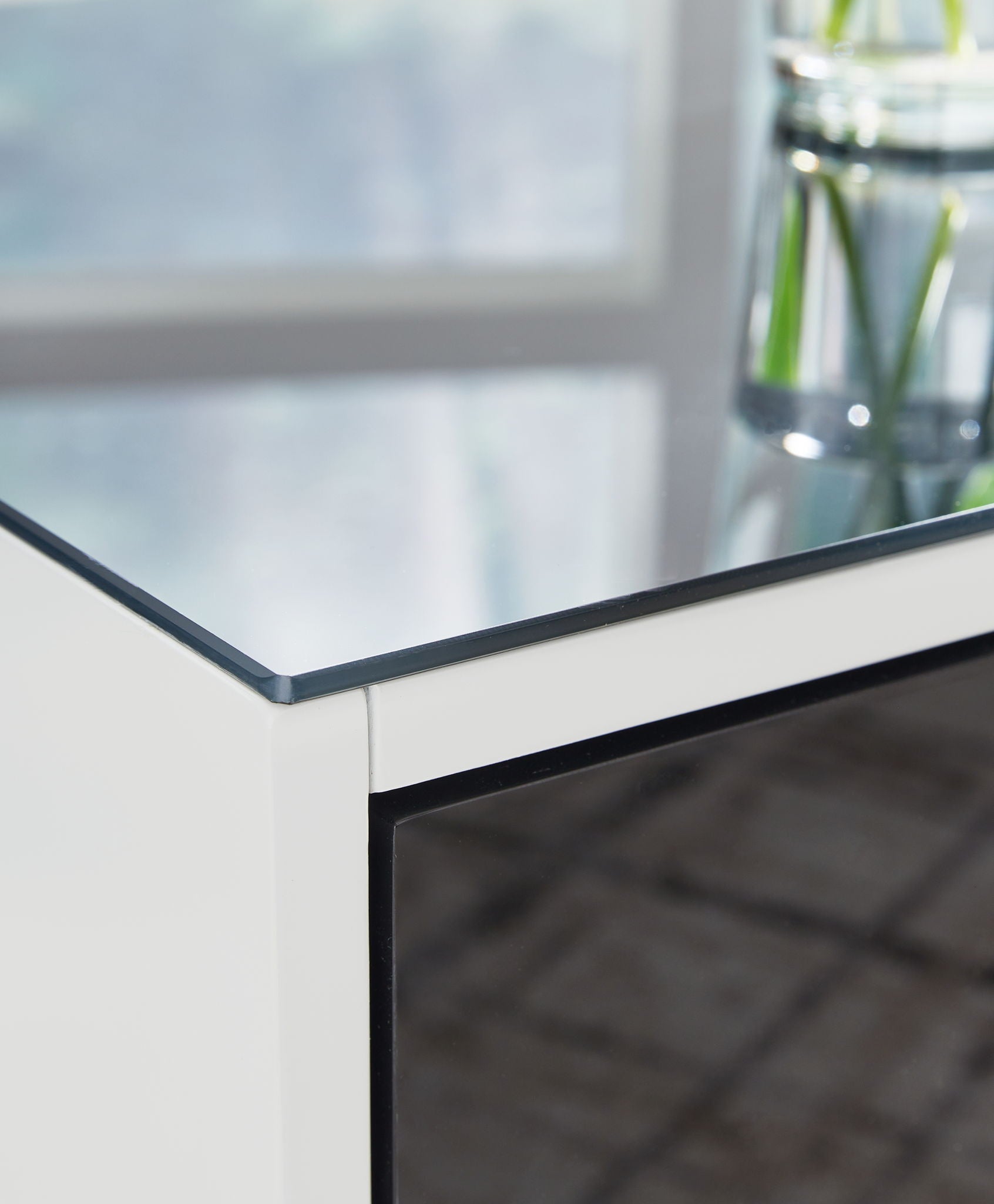 Gardoni - Rectangular End Table - White / Black - Best Buy Furniture