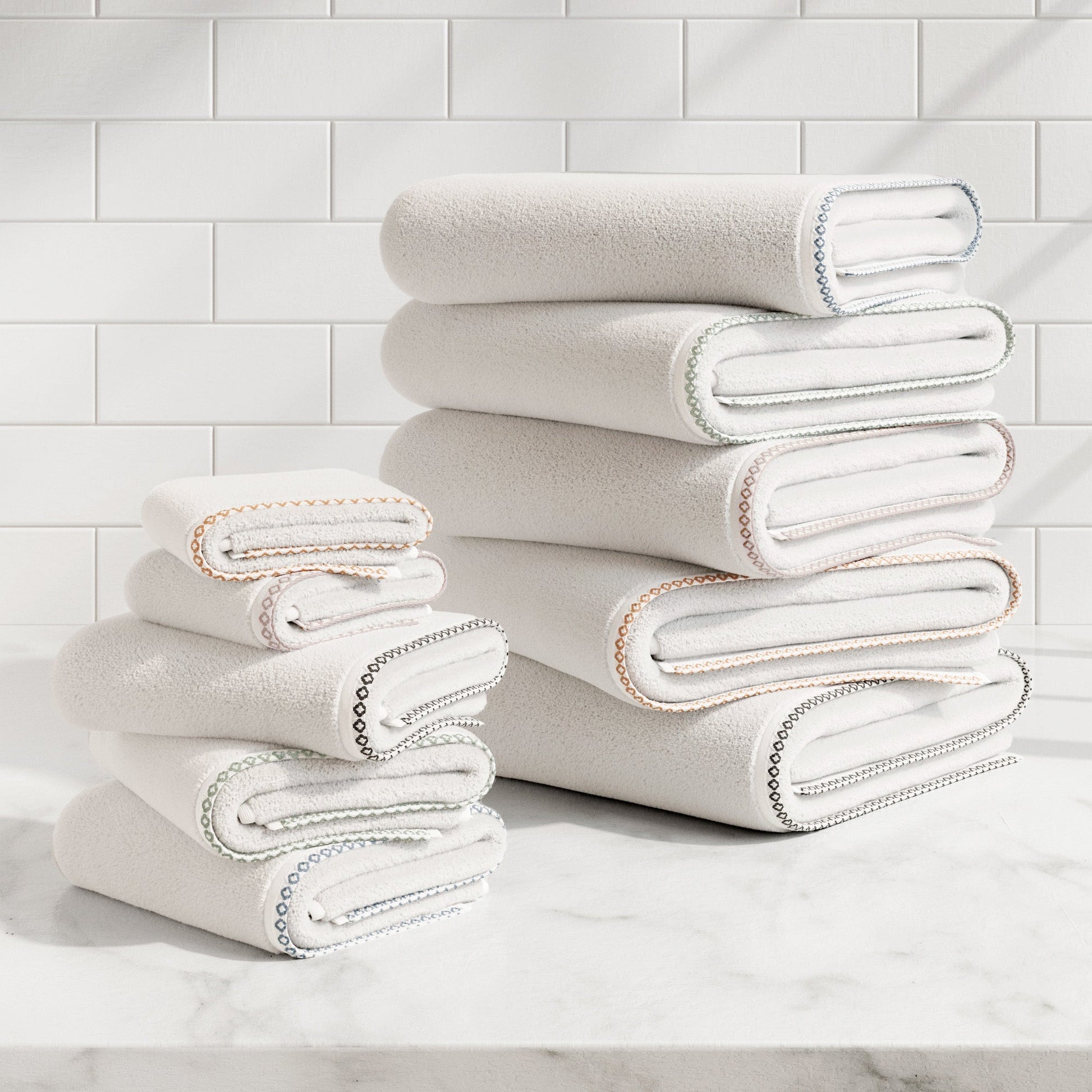 Cotton Border-Stitched 6-Piece Towel Set - Valery Collection - Best Buy Furniture