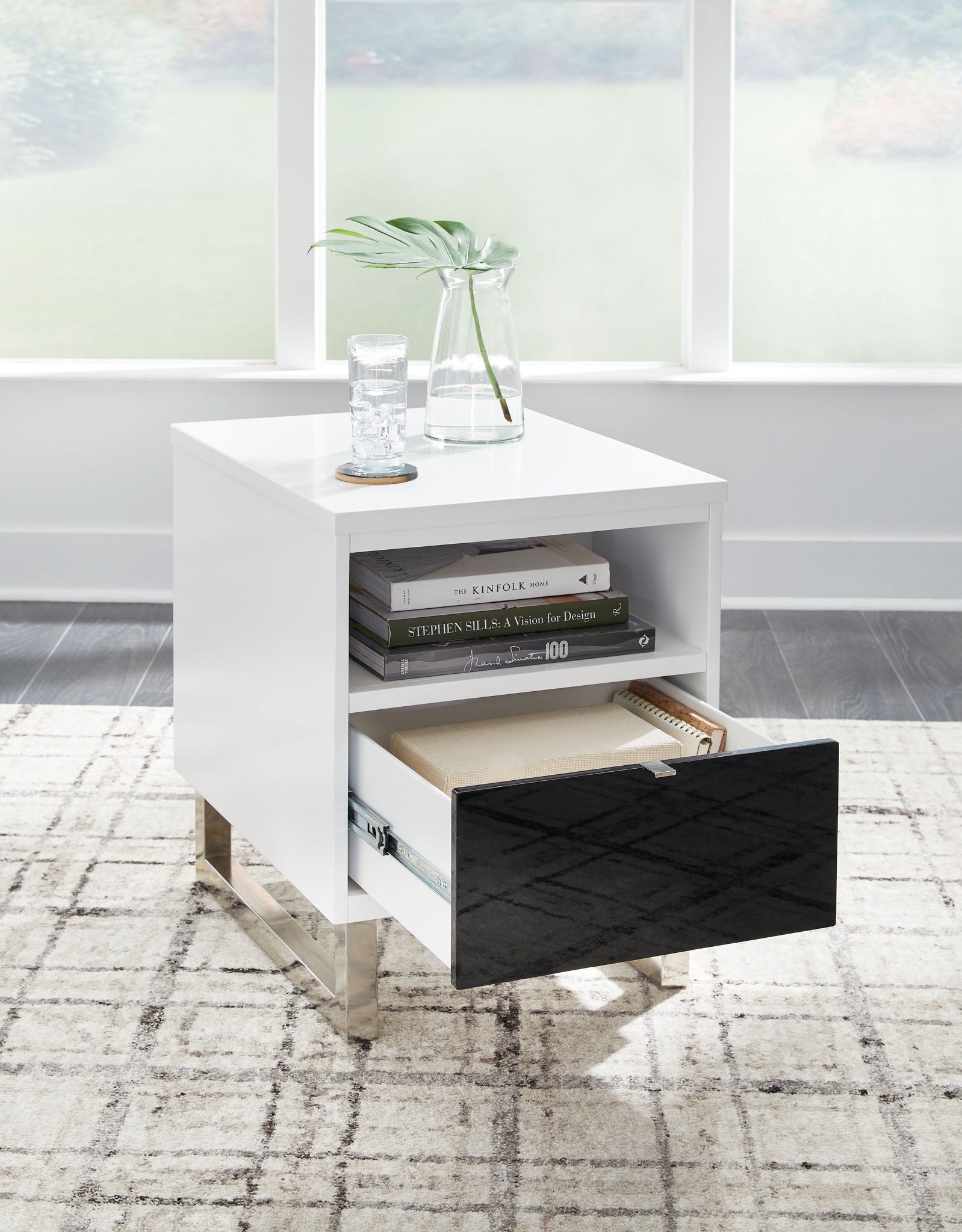 Gardoni - Chair Side End Table - White / Black - Best Buy Furniture