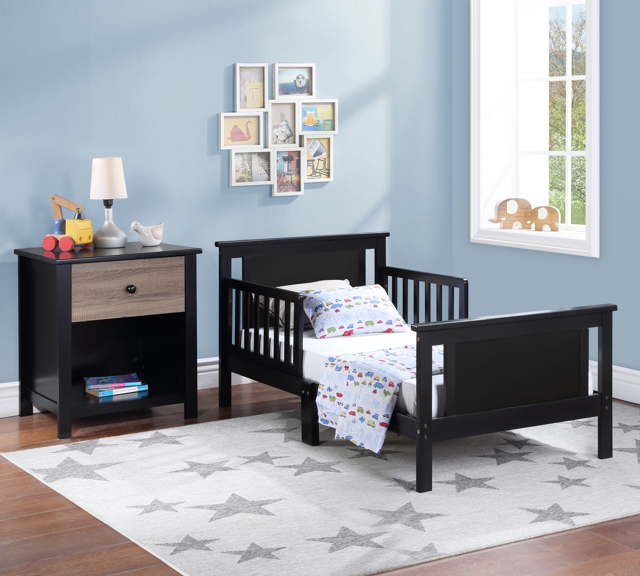 Connelly - Reversible Panel Toddler Bed - Best Buy Furniture