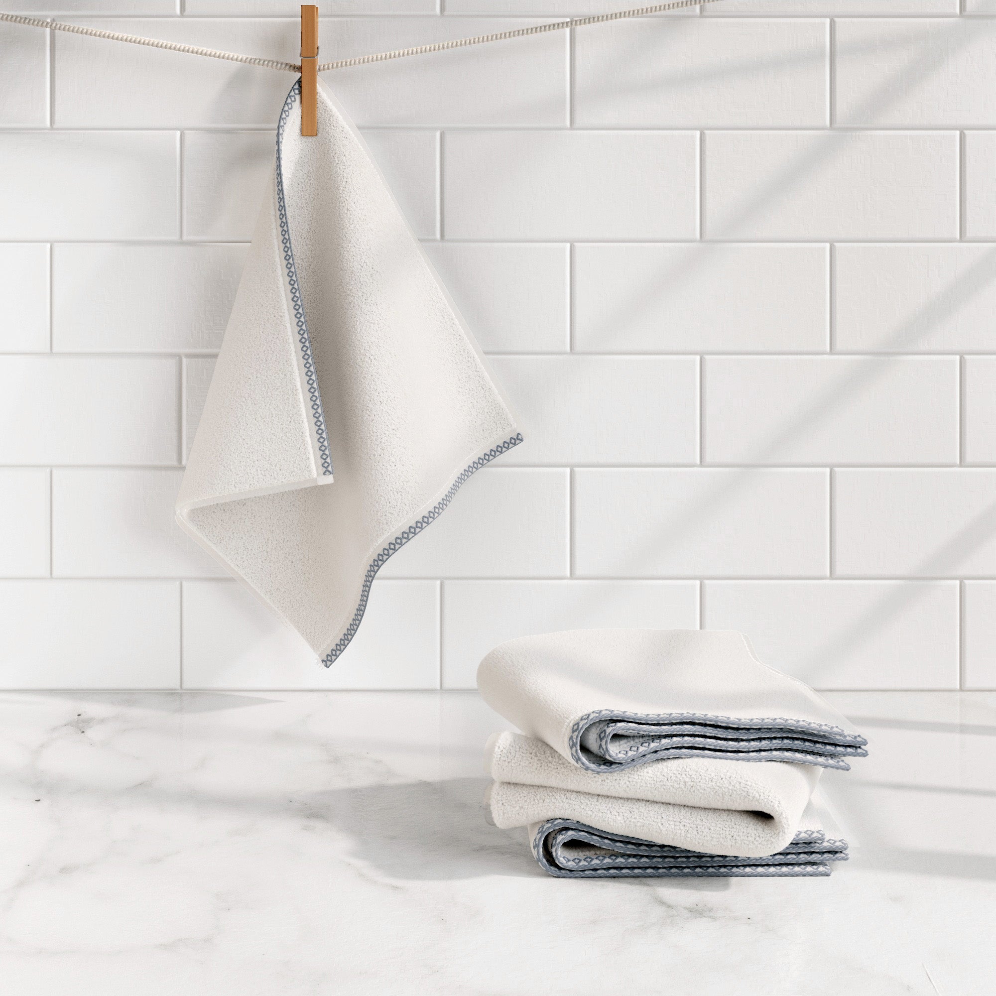 Cotton Border-Stitched 6-Piece Towel Set - Valery Collection - Best Buy Furniture