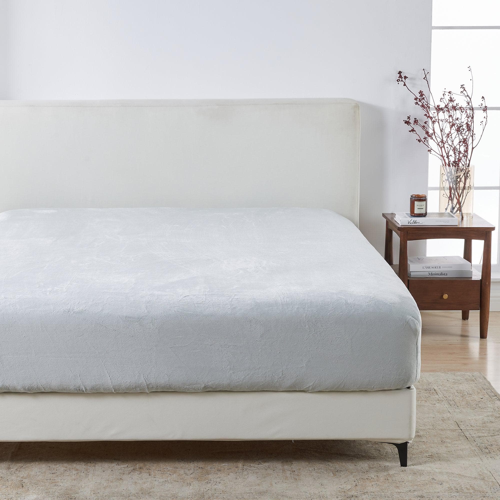 Solid Plush Fitted Sheet - Velvet Luxe Collection - Best Buy Furniture