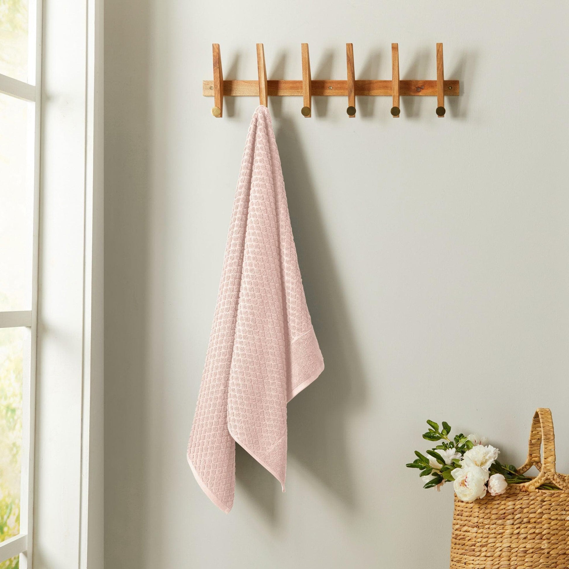 Cotton Diamond Waffle Weave Bath Towel Set - Grayson Collection - Best Buy Furniture