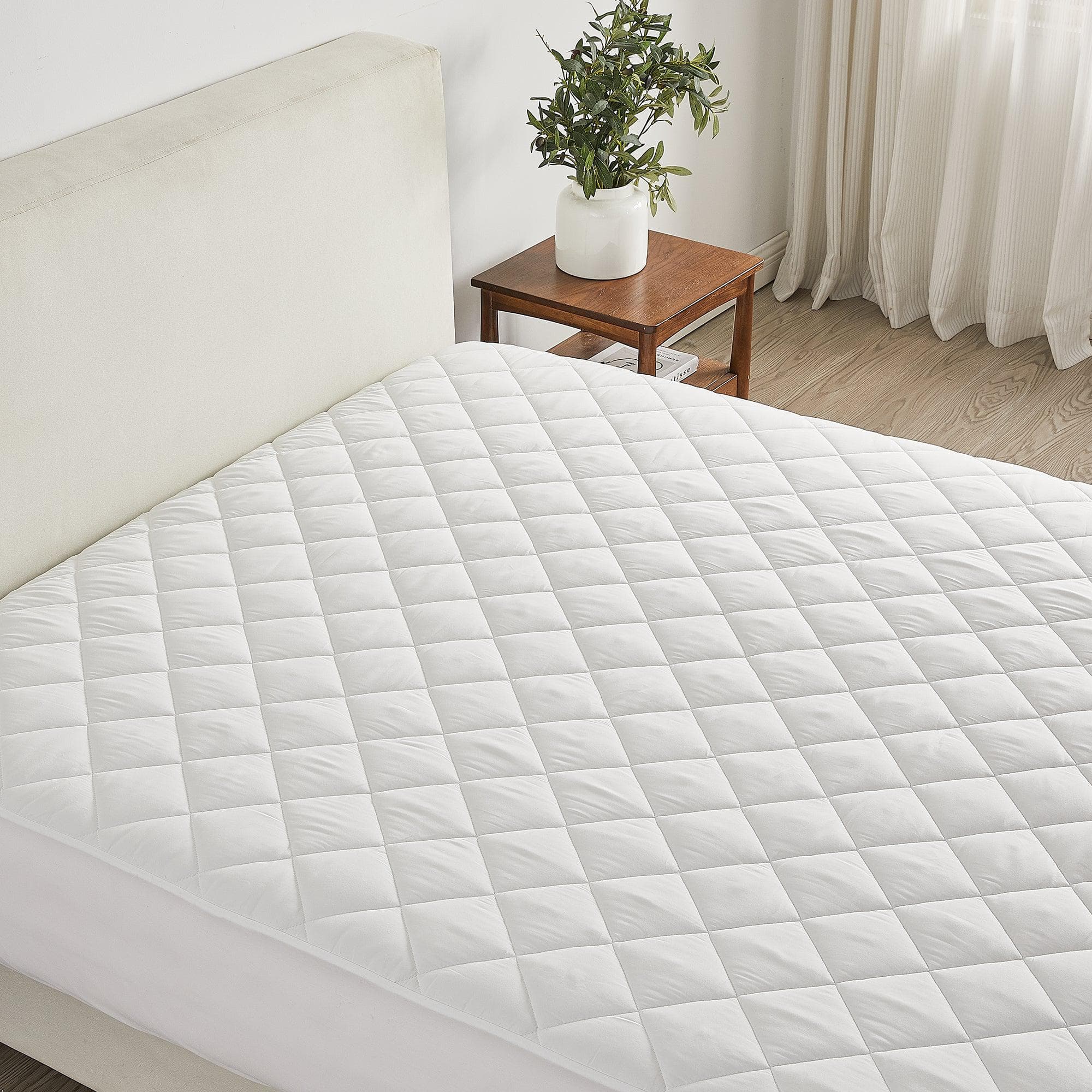 Down Alternative Waterproof Mattress Pad - Eckhart Collection - Best Buy Furniture