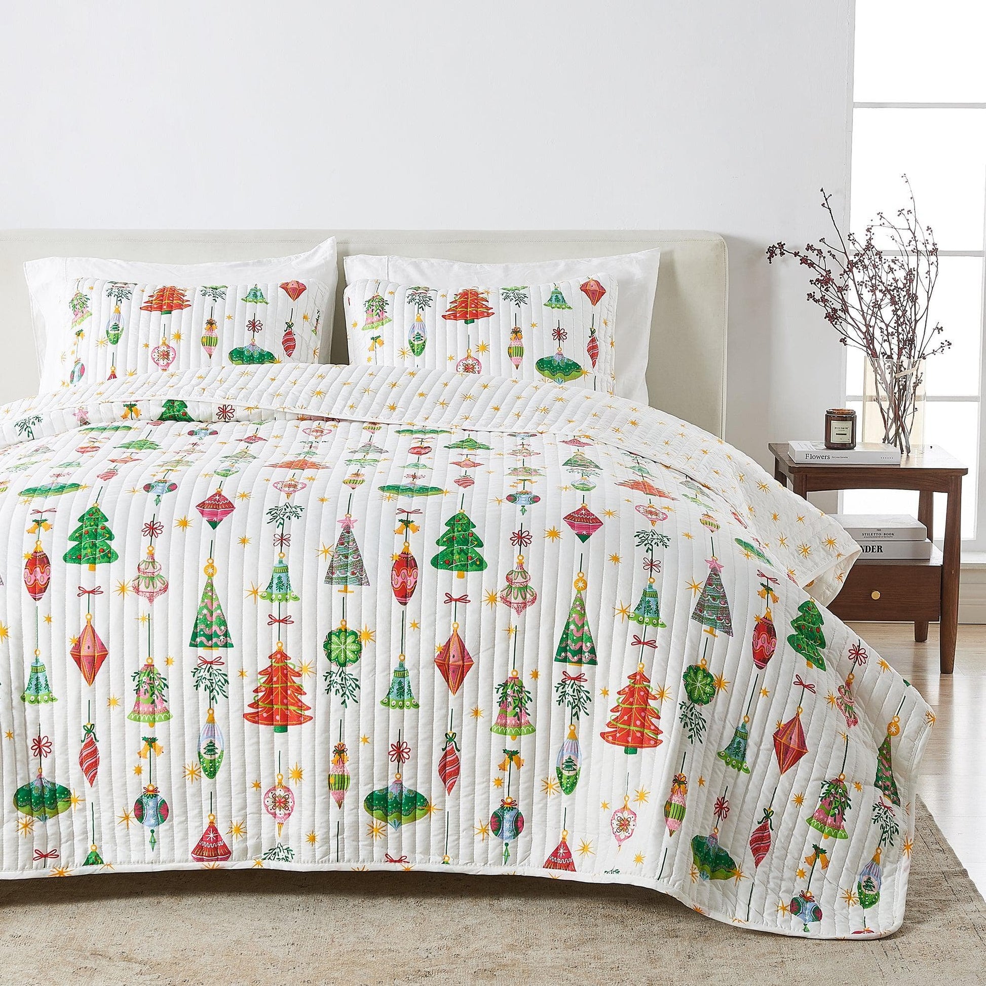 Colorful Holiday Quilt Set - Midnight Magic Collection - Best Buy Furniture