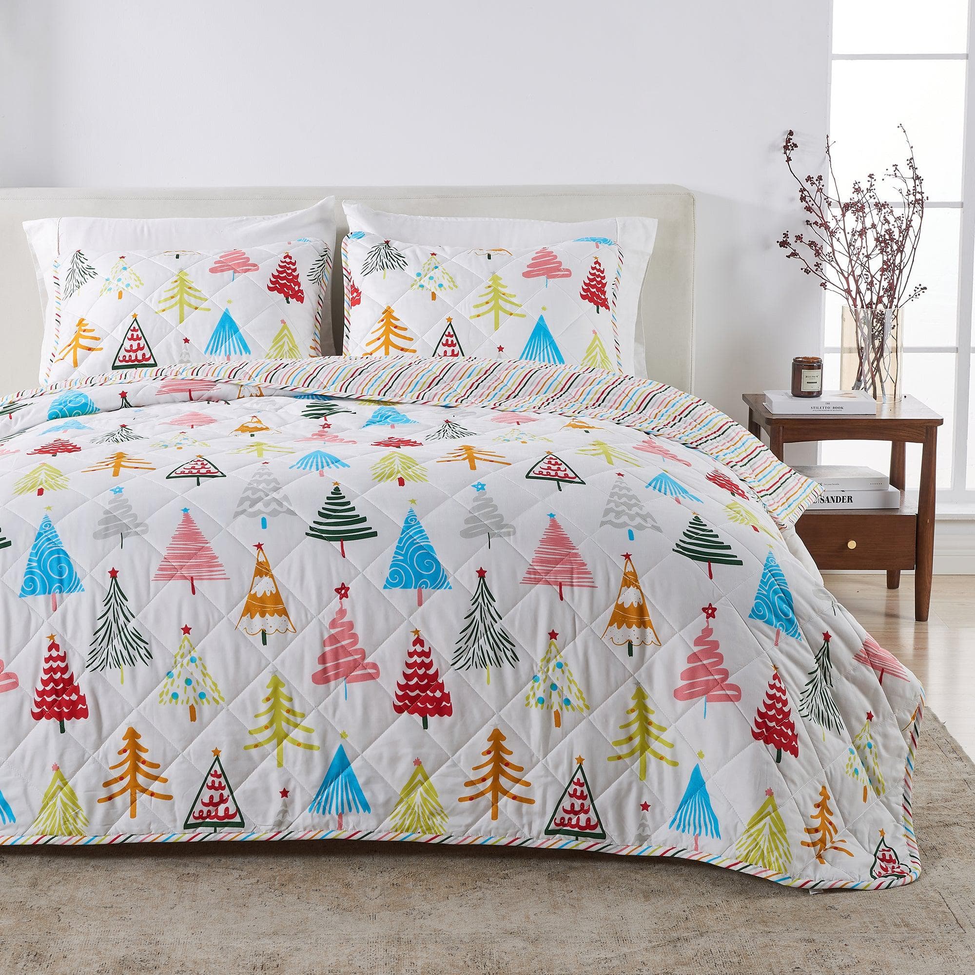 Colorful Holiday Quilt Set - Midnight Magic Collection - Best Buy Furniture