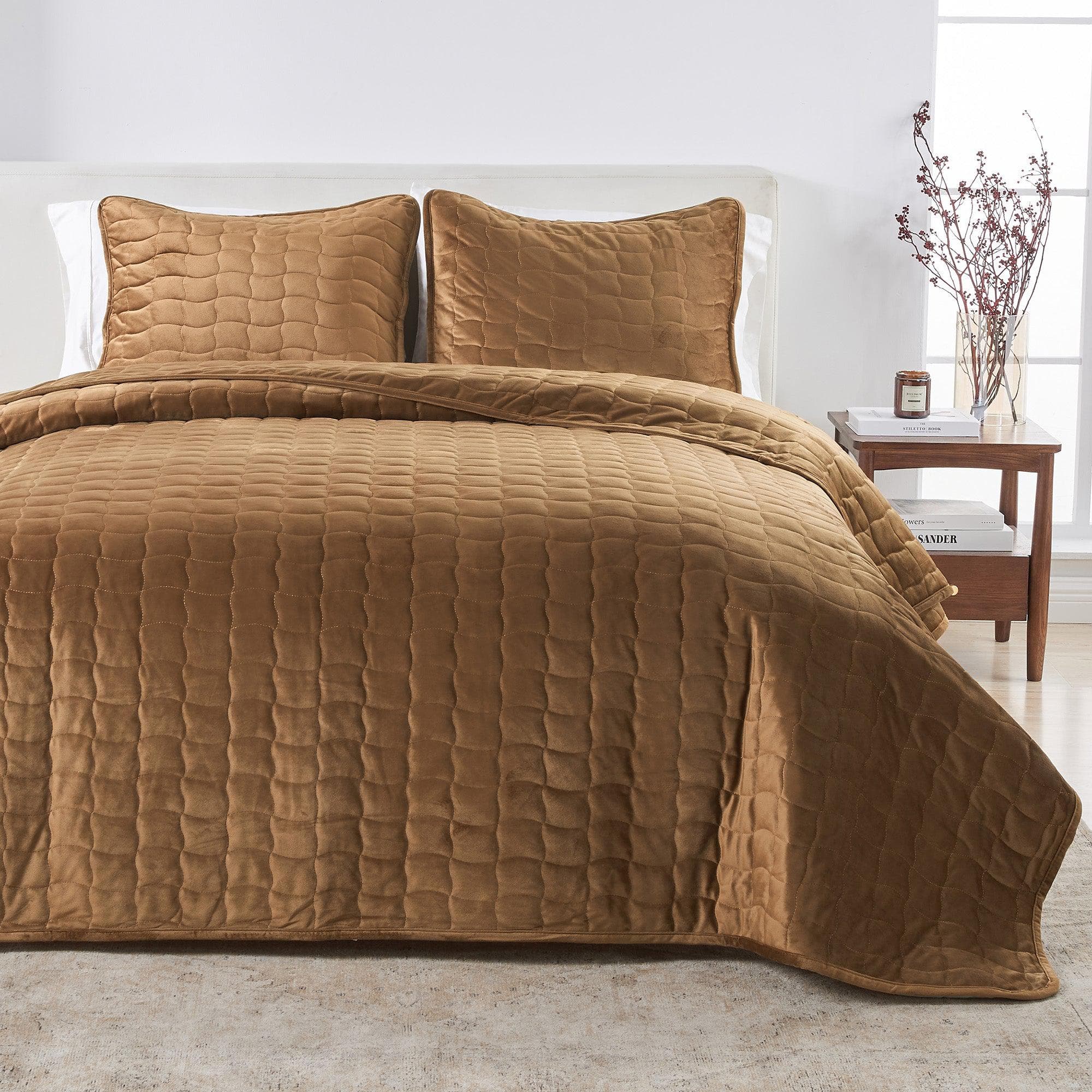 Velvet Box-Stitched Quilt Set - Vivica Collection - Best Buy Furniture