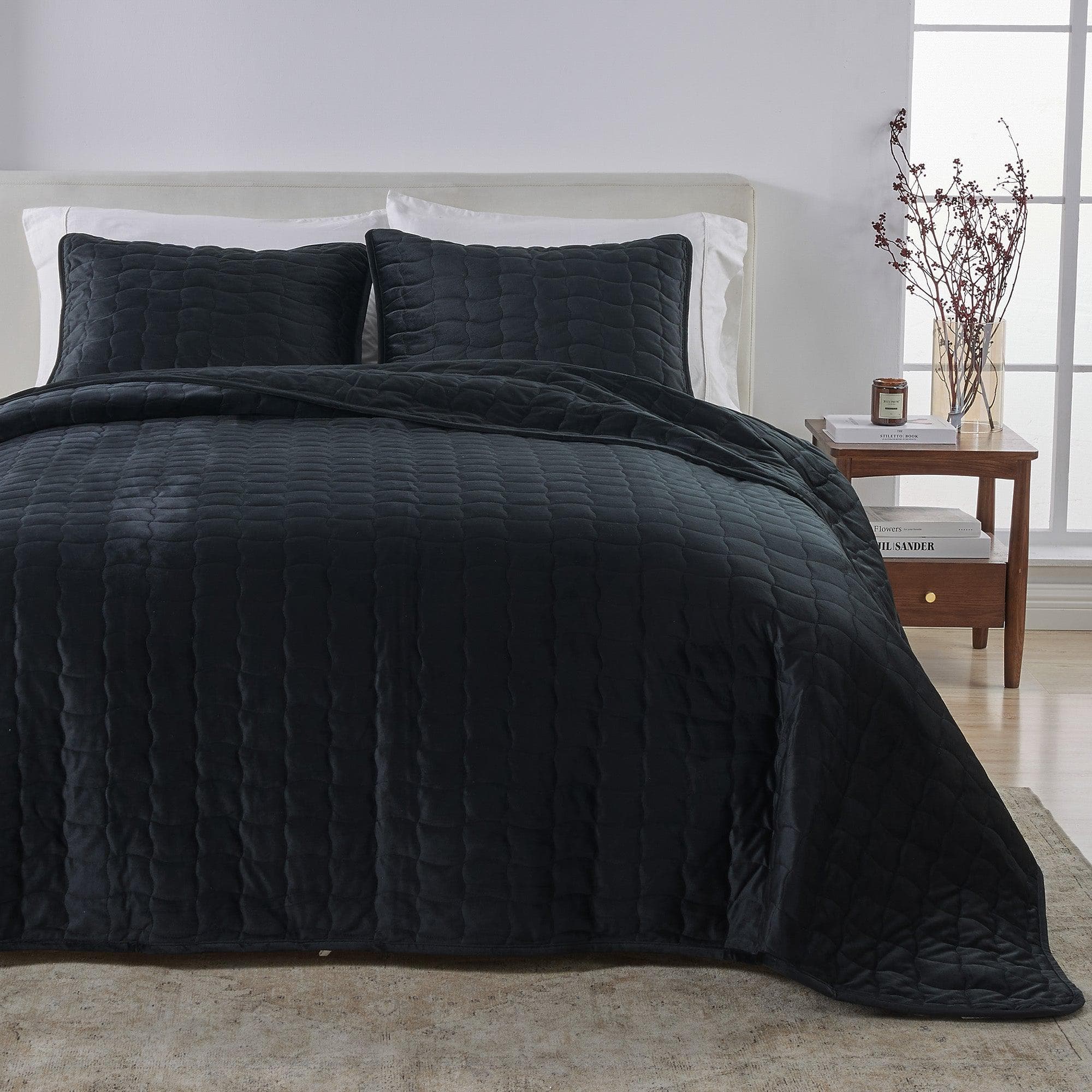Velvet Box-Stitched Quilt Set - Vivica Collection - Best Buy Furniture