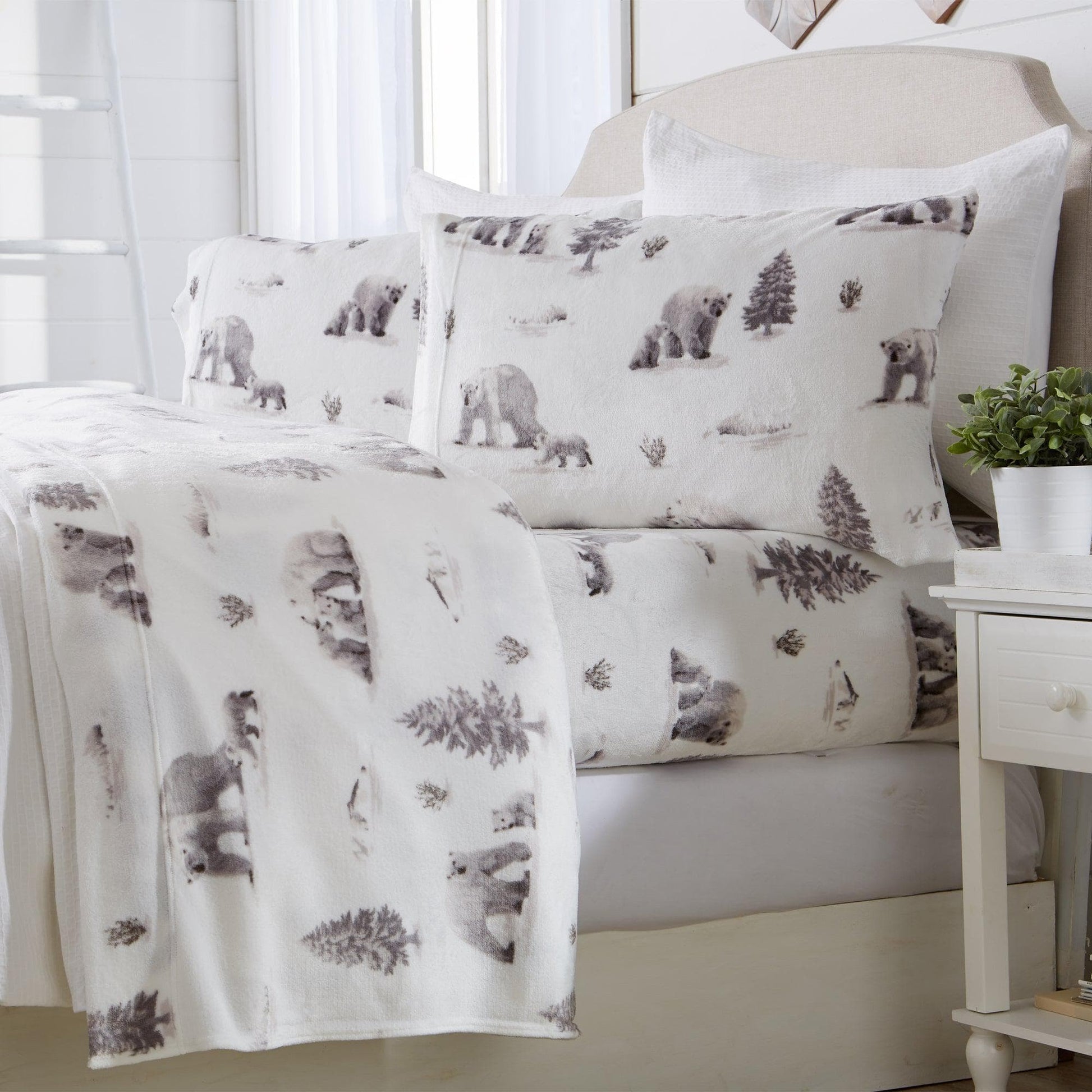 4-Piece Printed Plush Sheet - Velvet Luxe Collection - Best Buy Furniture