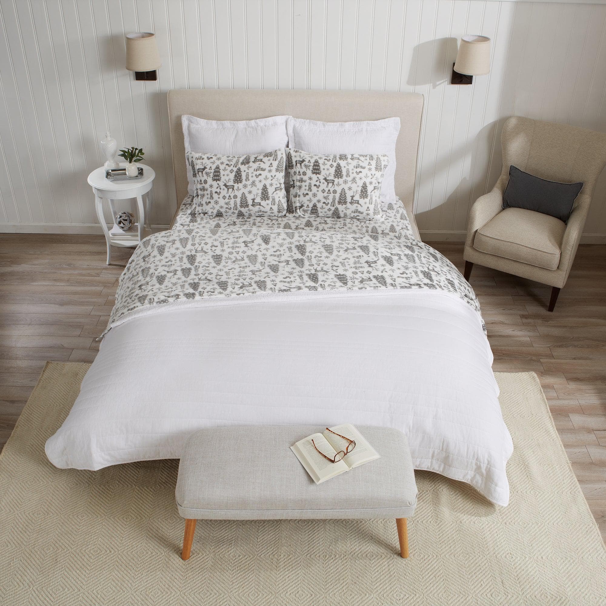 4-Piece Printed Plush Sheet - Velvet Luxe Collection - Best Buy Furniture