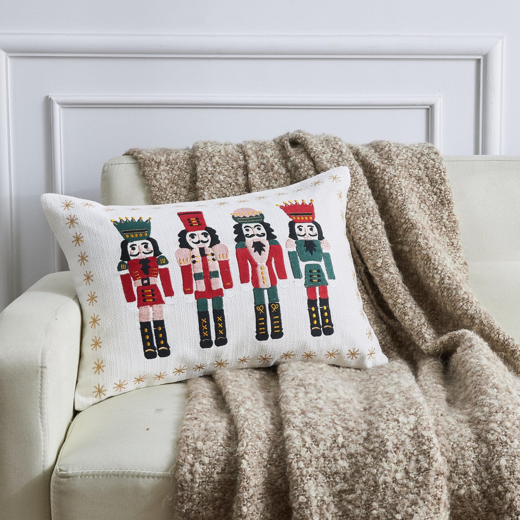 Holiday Throw Pillow - Jubilee Collection - Best Buy Furniture