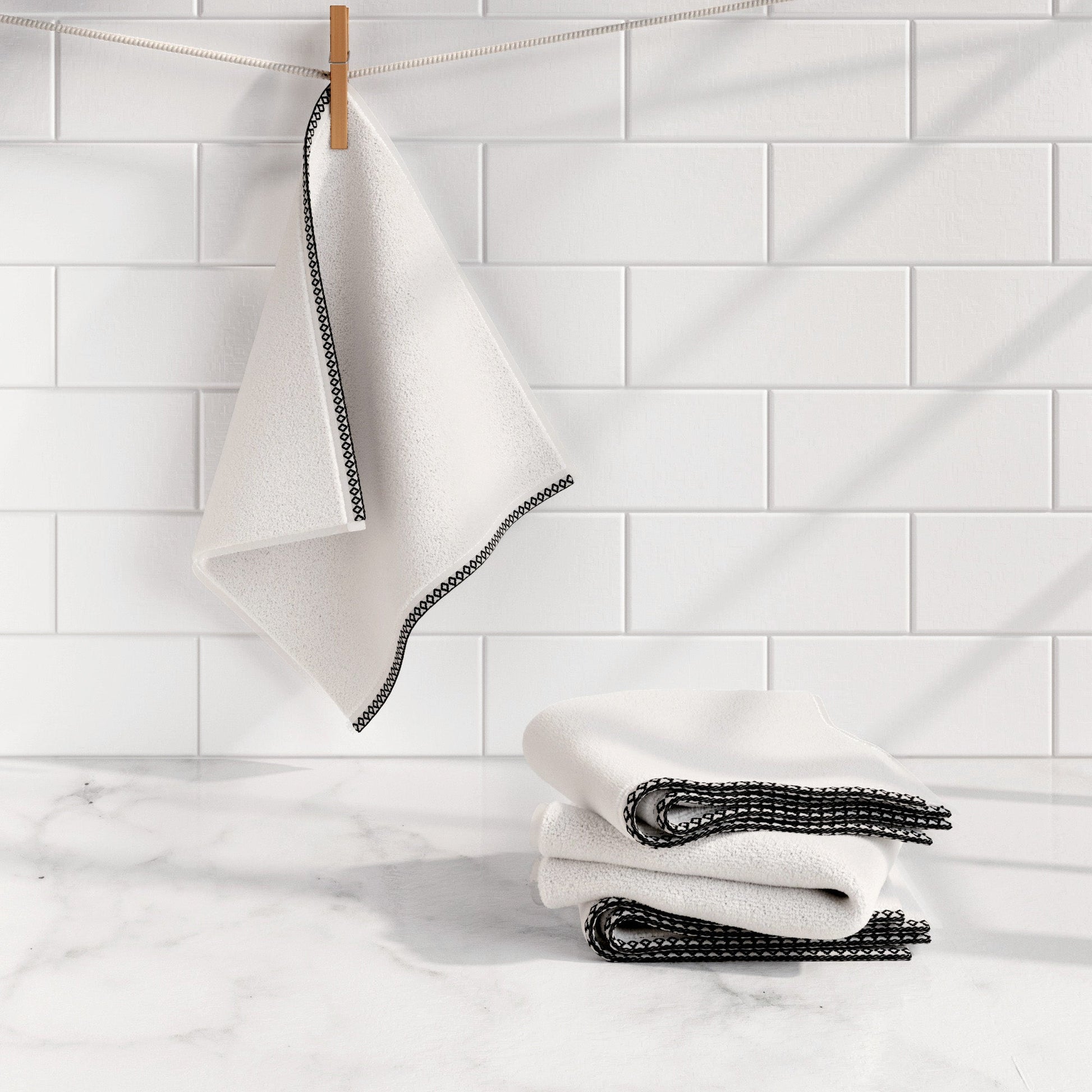 Cotton Border-Stitched 6-Piece Towel Set - Valery Collection - Best Buy Furniture