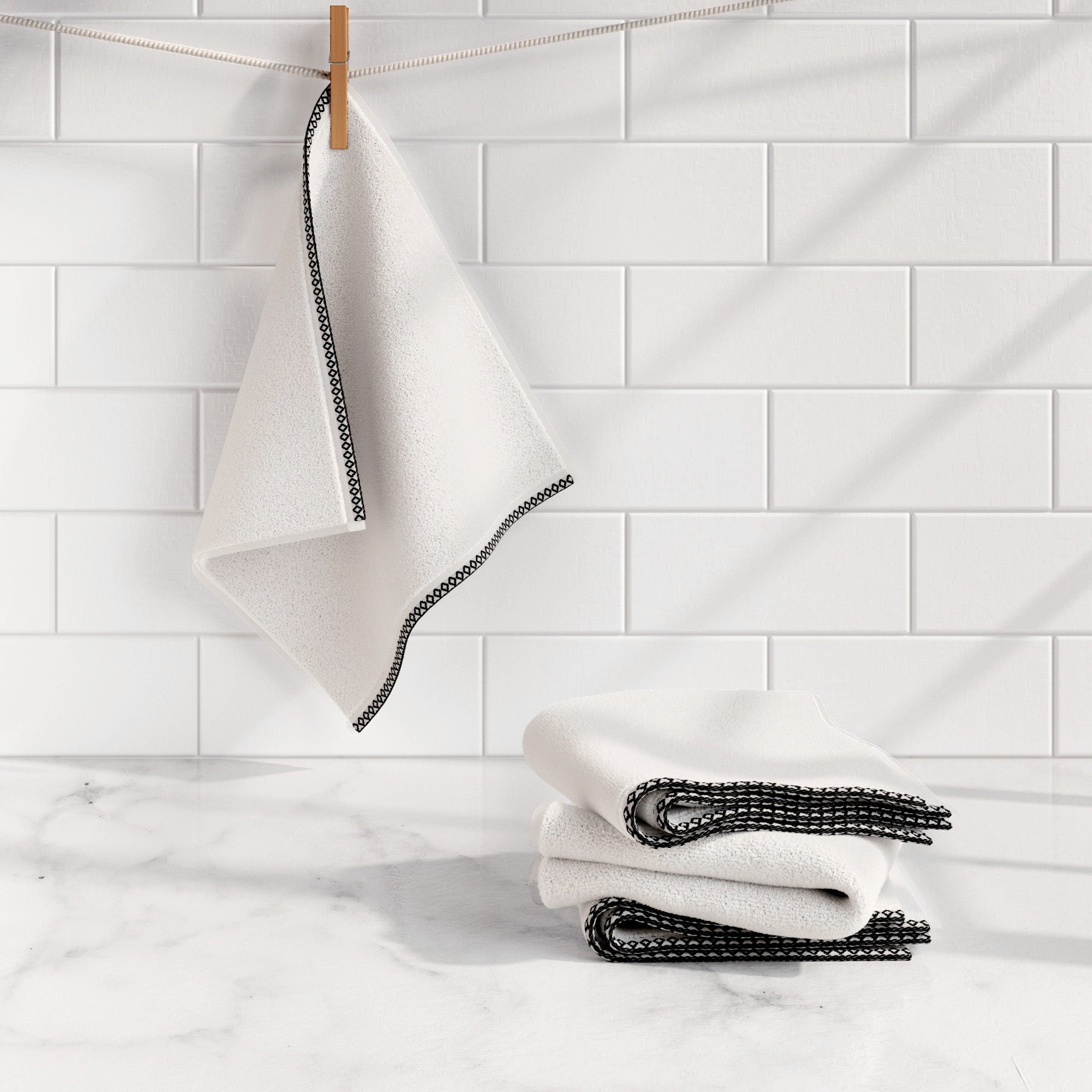 Cotton Border-Stitched 6-Piece Towel Set - Valery Collection - Best Buy Furniture