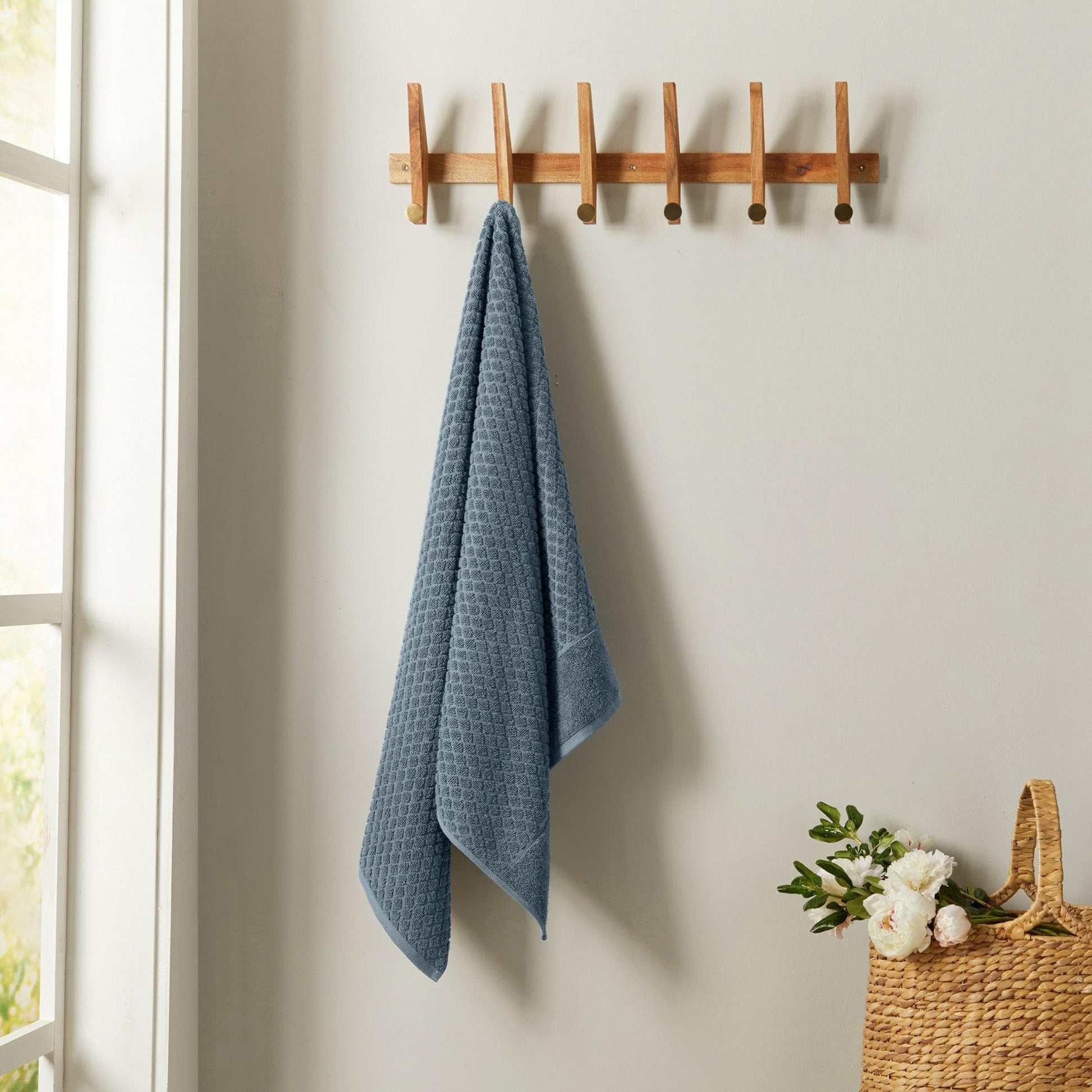 Cotton Diamond Waffle Weave Bath Towel Set - Grayson Collection - Best Buy Furniture