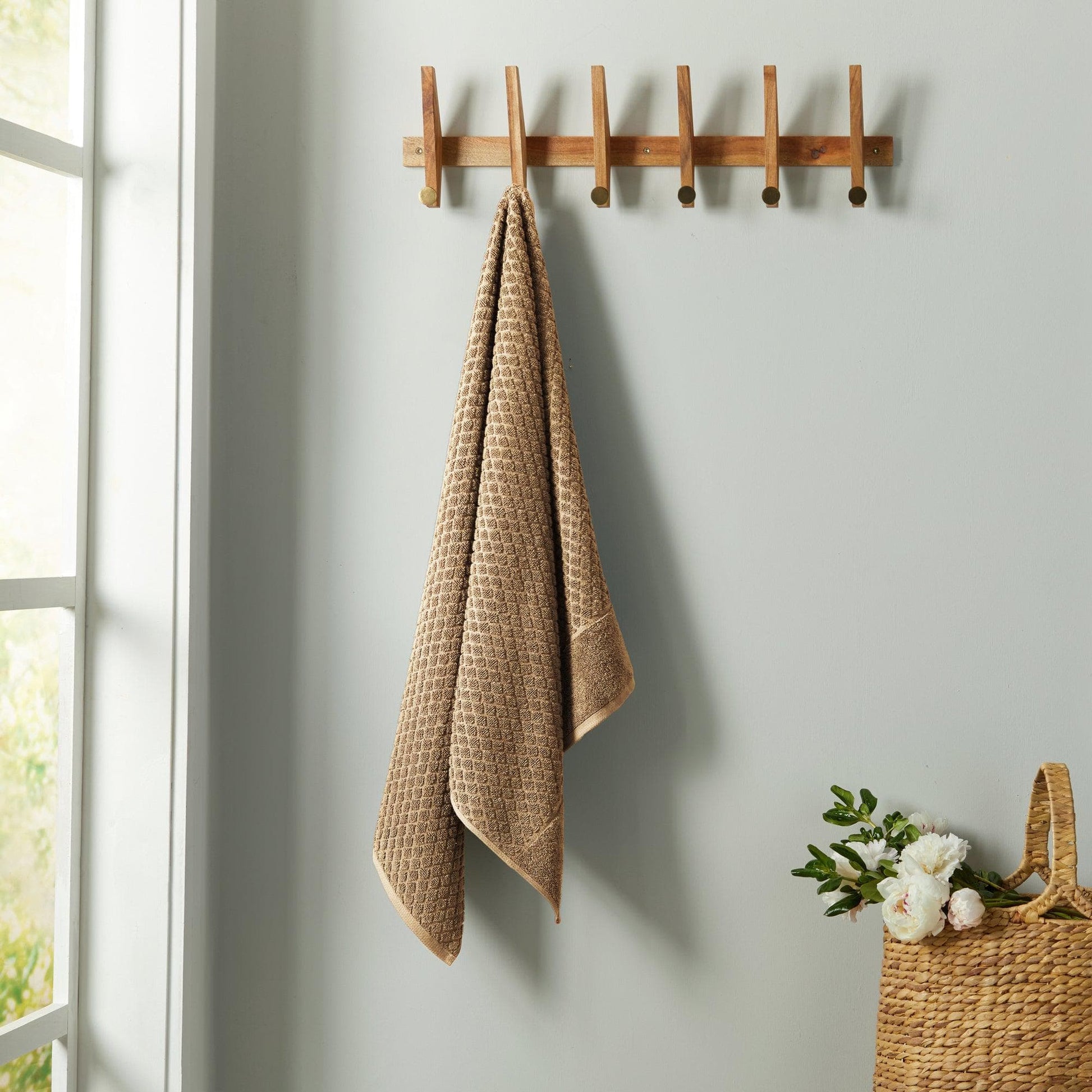 Cotton Diamond Waffle Weave Bath Towel Set - Grayson Collection - Best Buy Furniture