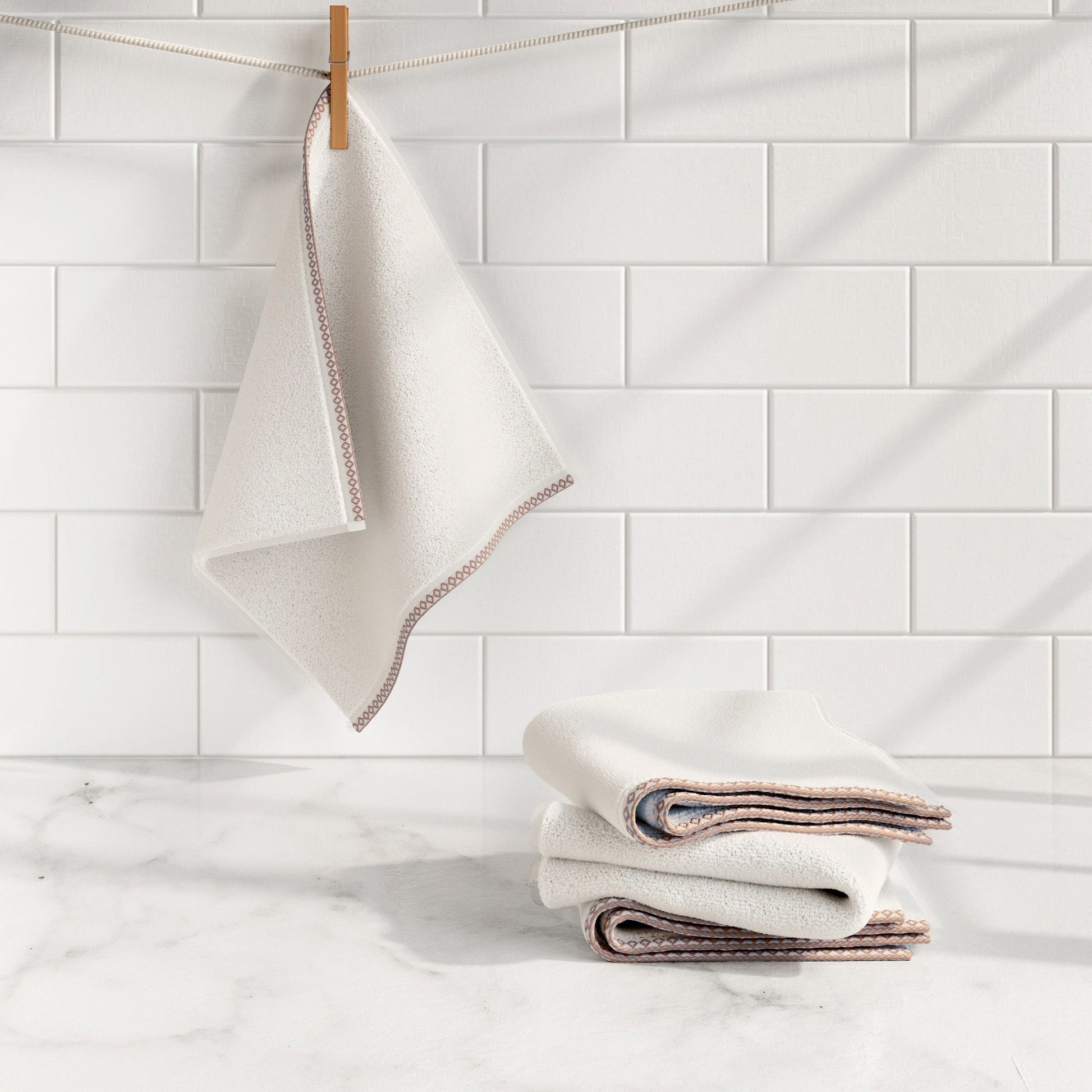 Cotton Border-Stitched 6-Piece Towel Set - Valery Collection - Best Buy Furniture