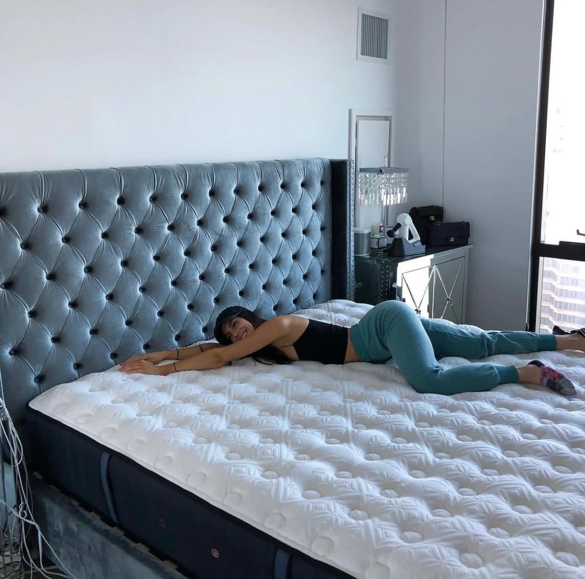 Jen Selter featured with Best Buy Furniture