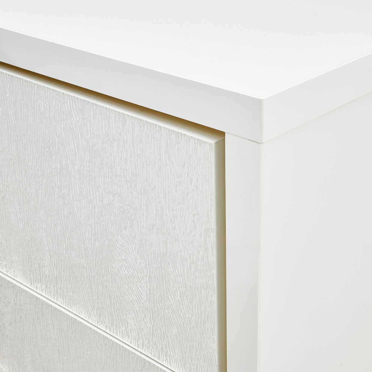 Palm Gate - 6-Drawer Chest - Cloud White - Best Buy Furniture