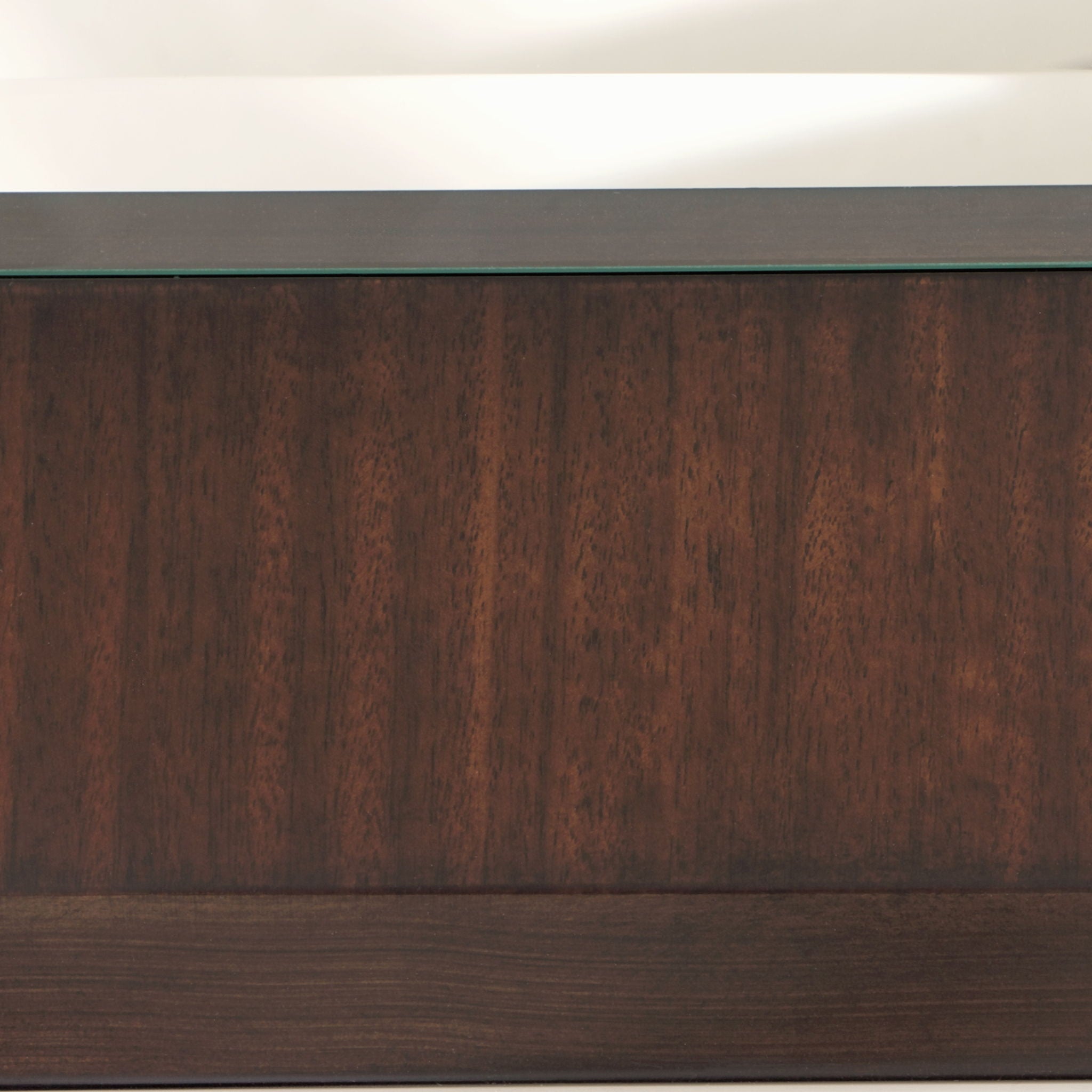 Belmont Place - Table