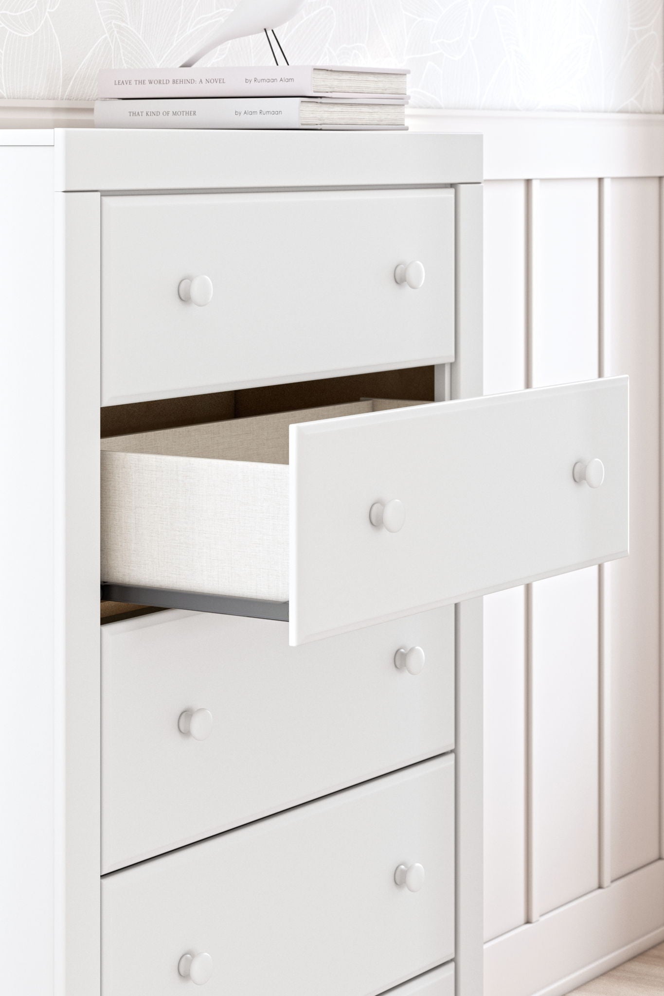 Mollviney - Five Drawer Chest - White - Best Buy Furniture