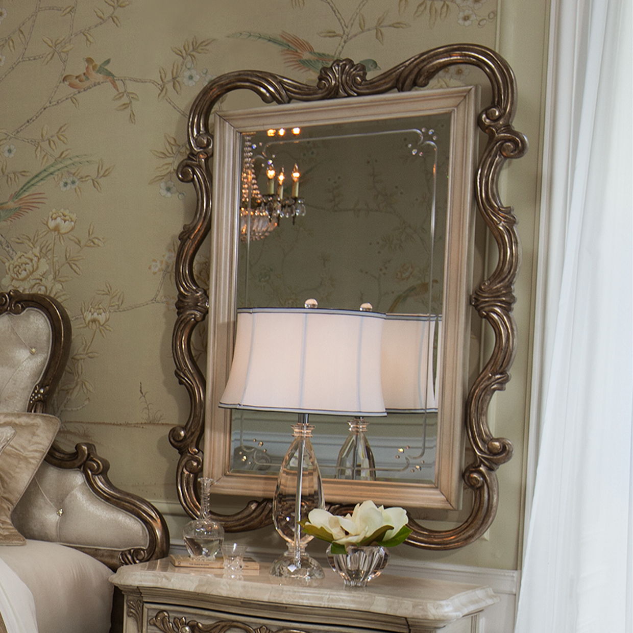 Platine de Royale - Wall Mirror - Champagne