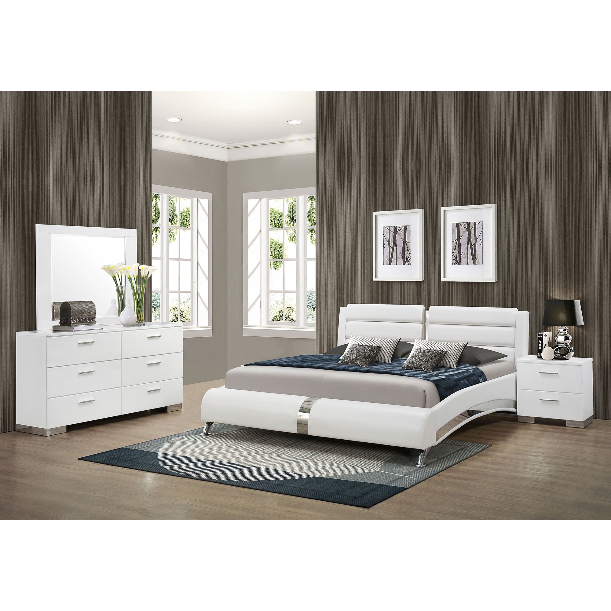 Escalon - 4 Piece Bedroom Set With Paneled Headboard Accents Upholstered - Glossy White