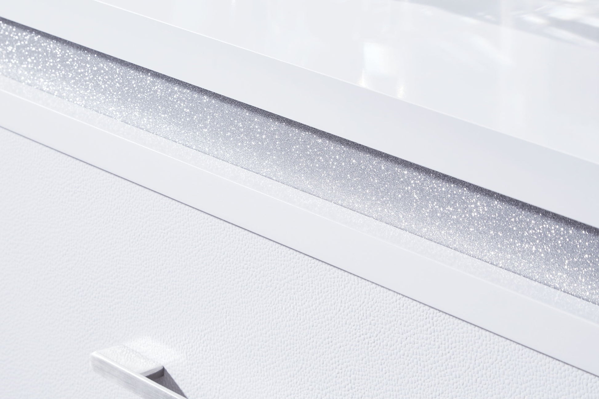 Jarlee - Four Drawer Chest - White - Best Buy Furniture