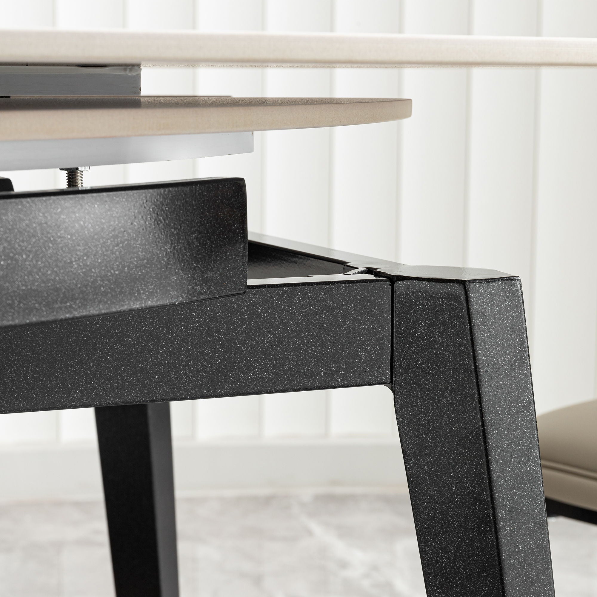 Modern Extendable Round Dining Table With Sintered Stone Top - White / Black