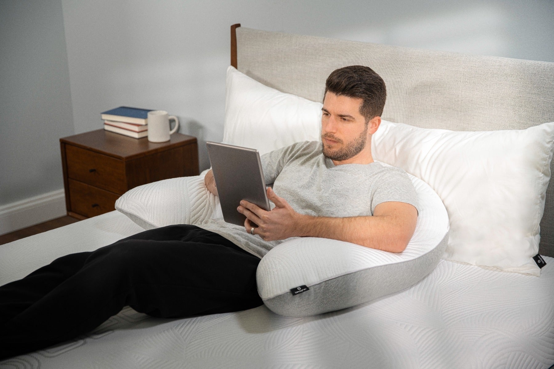 BedGear Body Pillow 'U' Shape