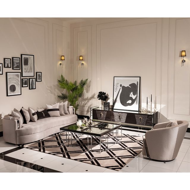 Carmela - Media Cabinet