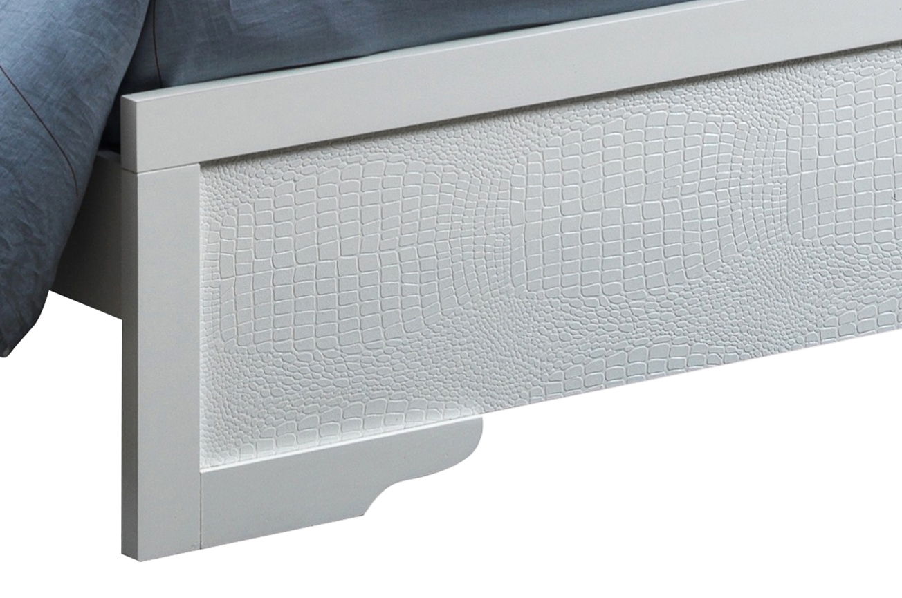 LED Elegant Bed - Best Buy Furniture