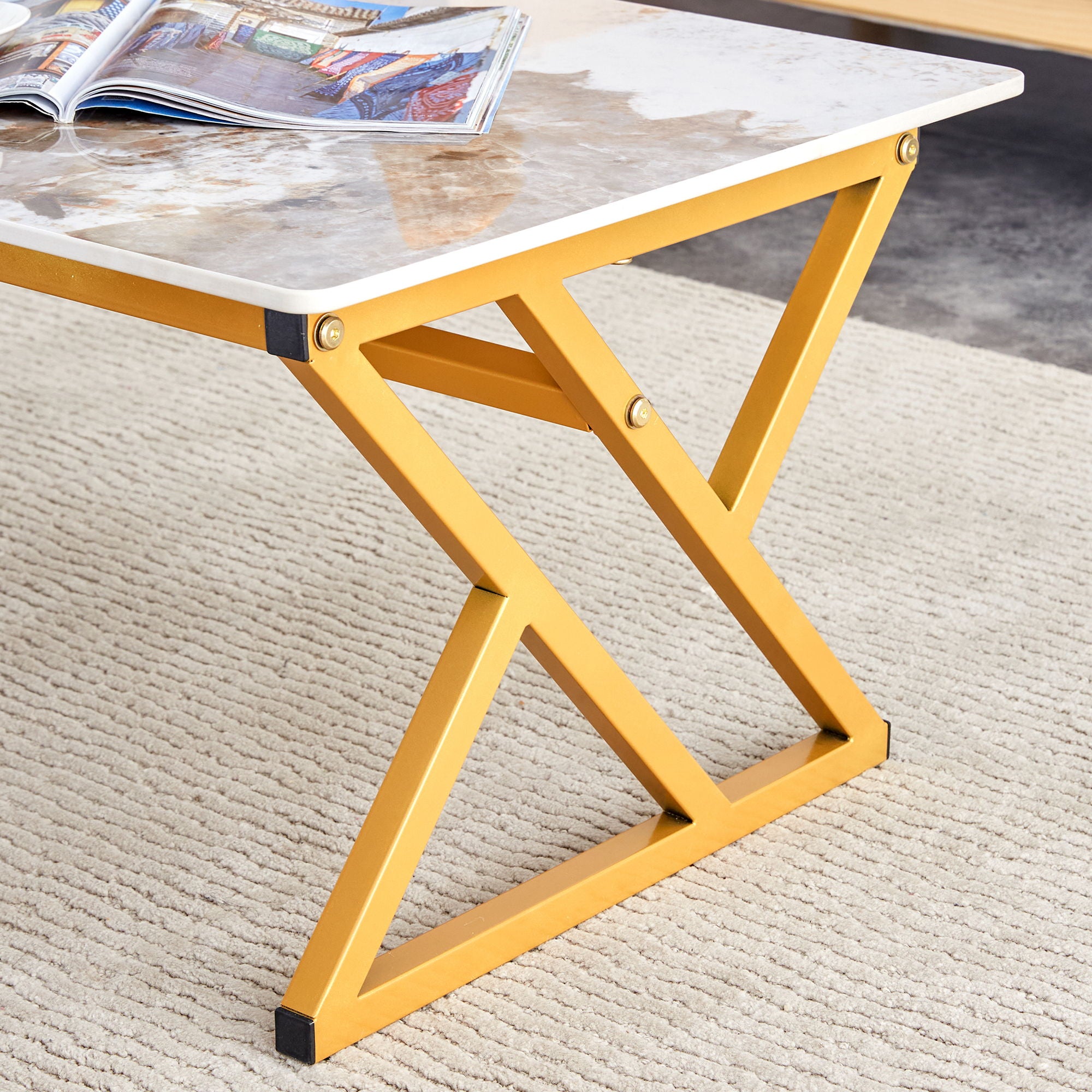 Coffee Table With A Natural And Smooth Marble Pattern On The Surface - Gold