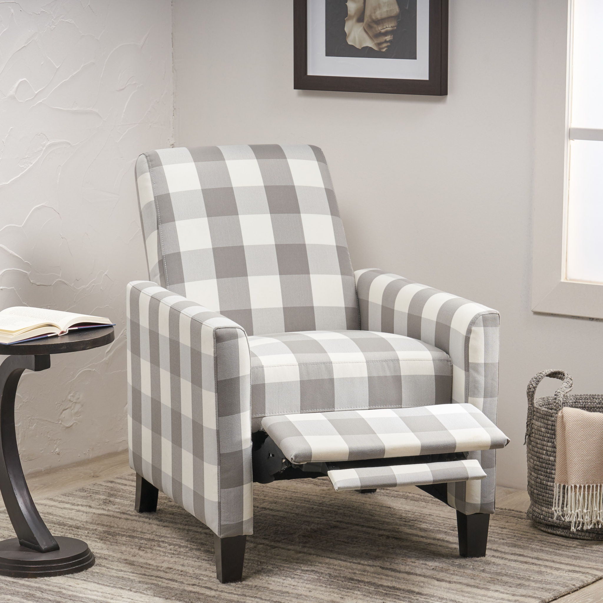 Wide Manual Club Recliner