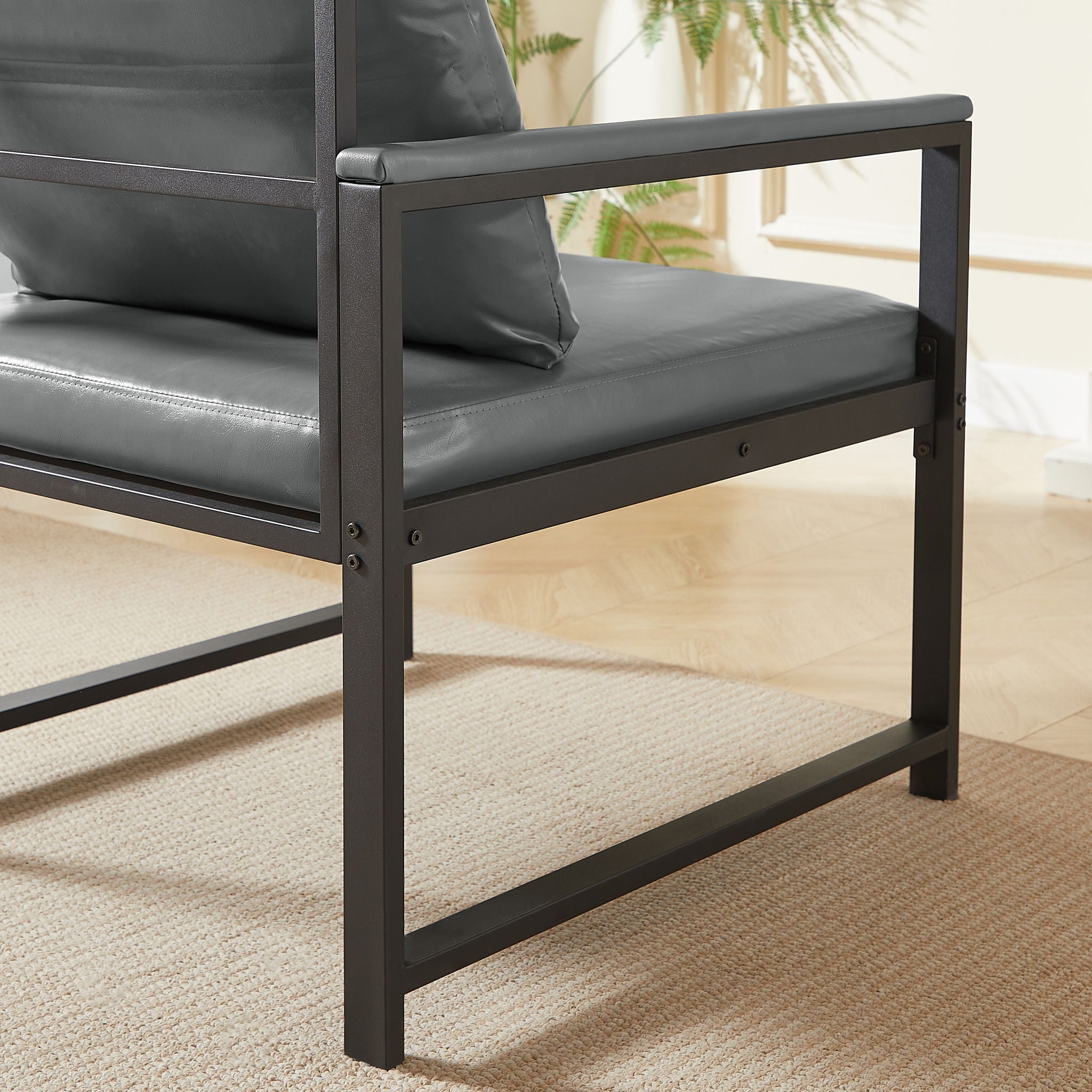 Retro Leisure Accent Chair With Extra Soft Padding