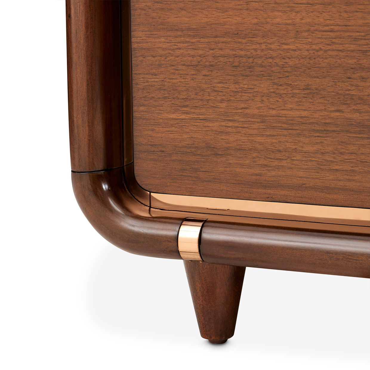 Mason Park - Dresser