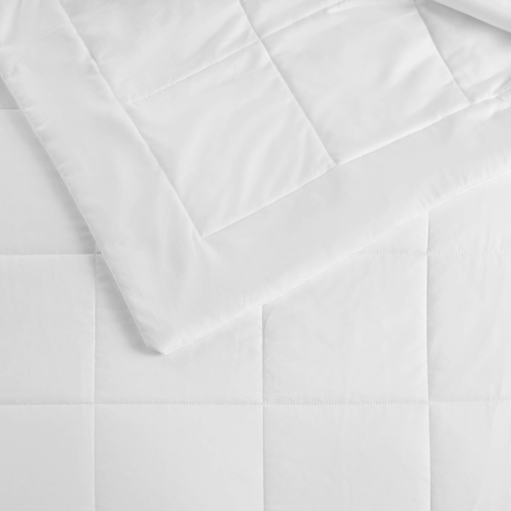 Down Alternative Blanket