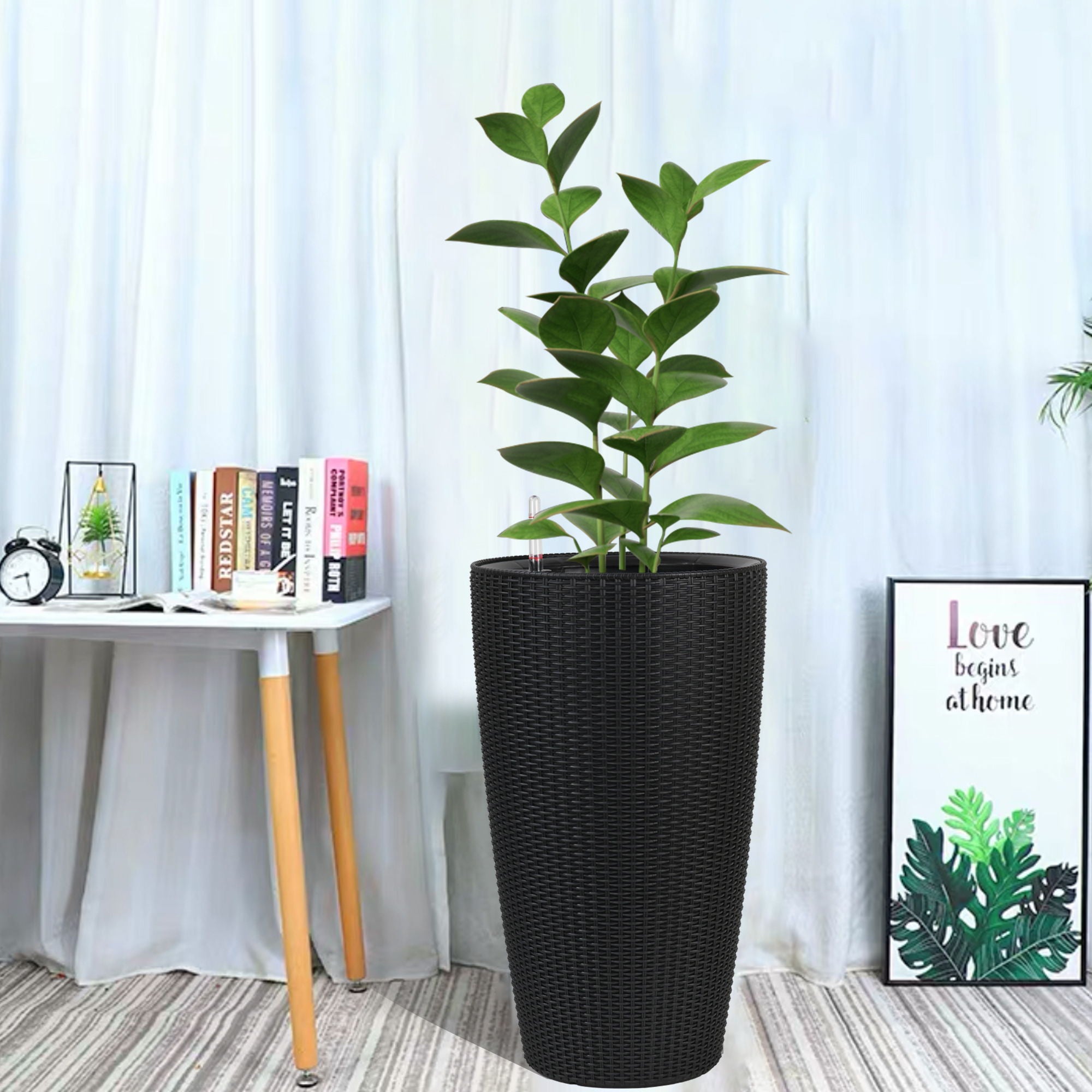 Tall Planters Set With Water Level Monitor And Auto Watering
