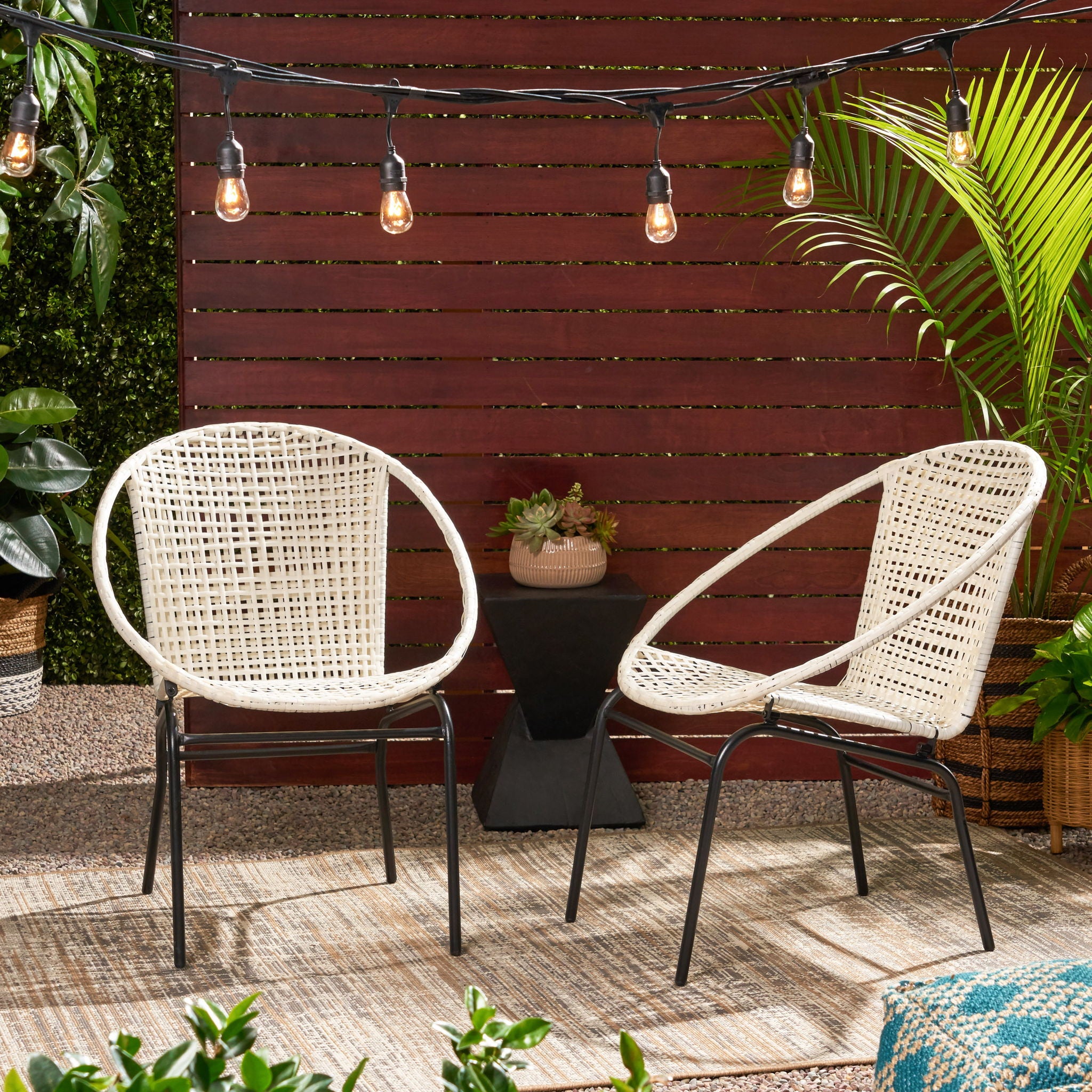 Java - Chair With Comfortable Design