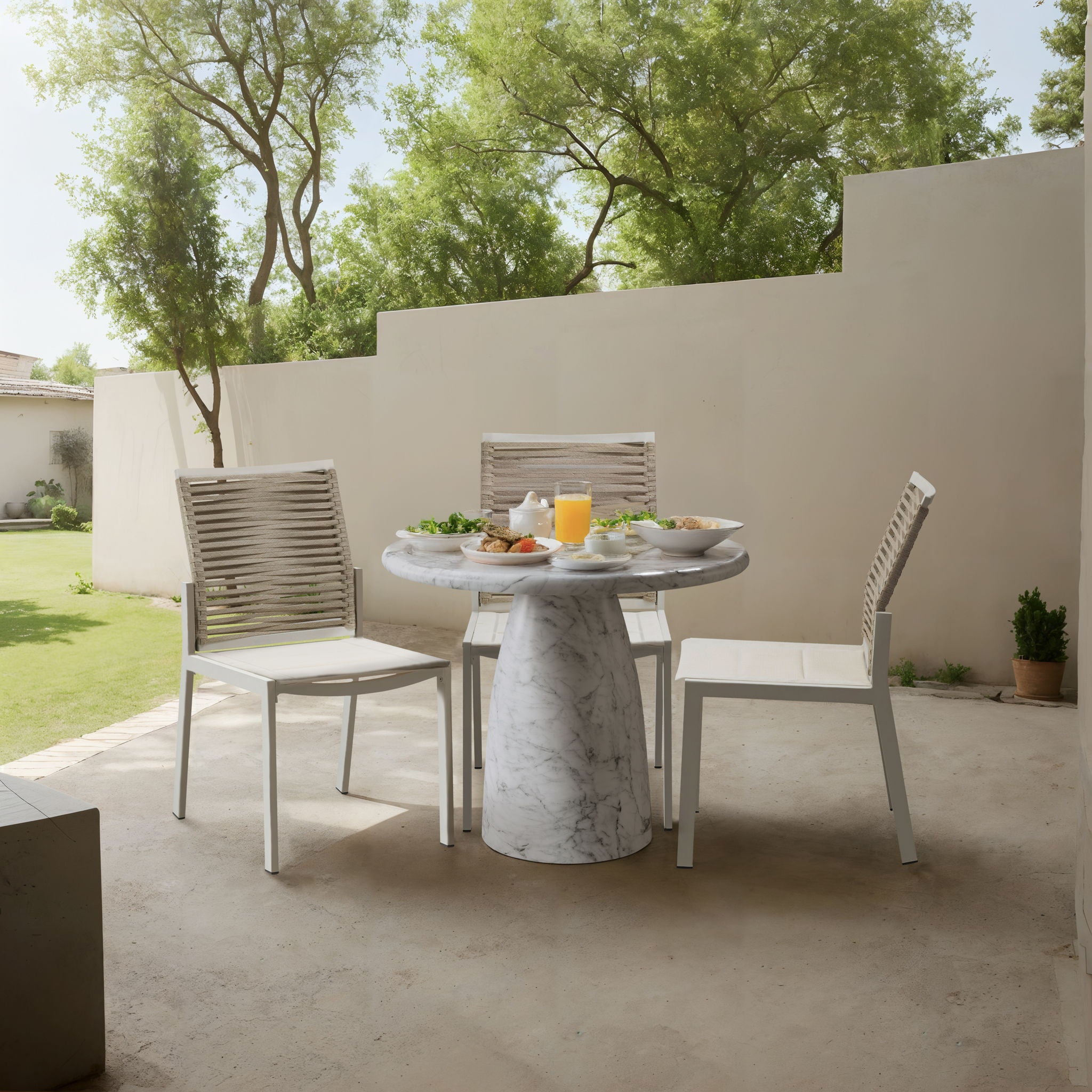 Cosenza - Round Concrete Dining Table