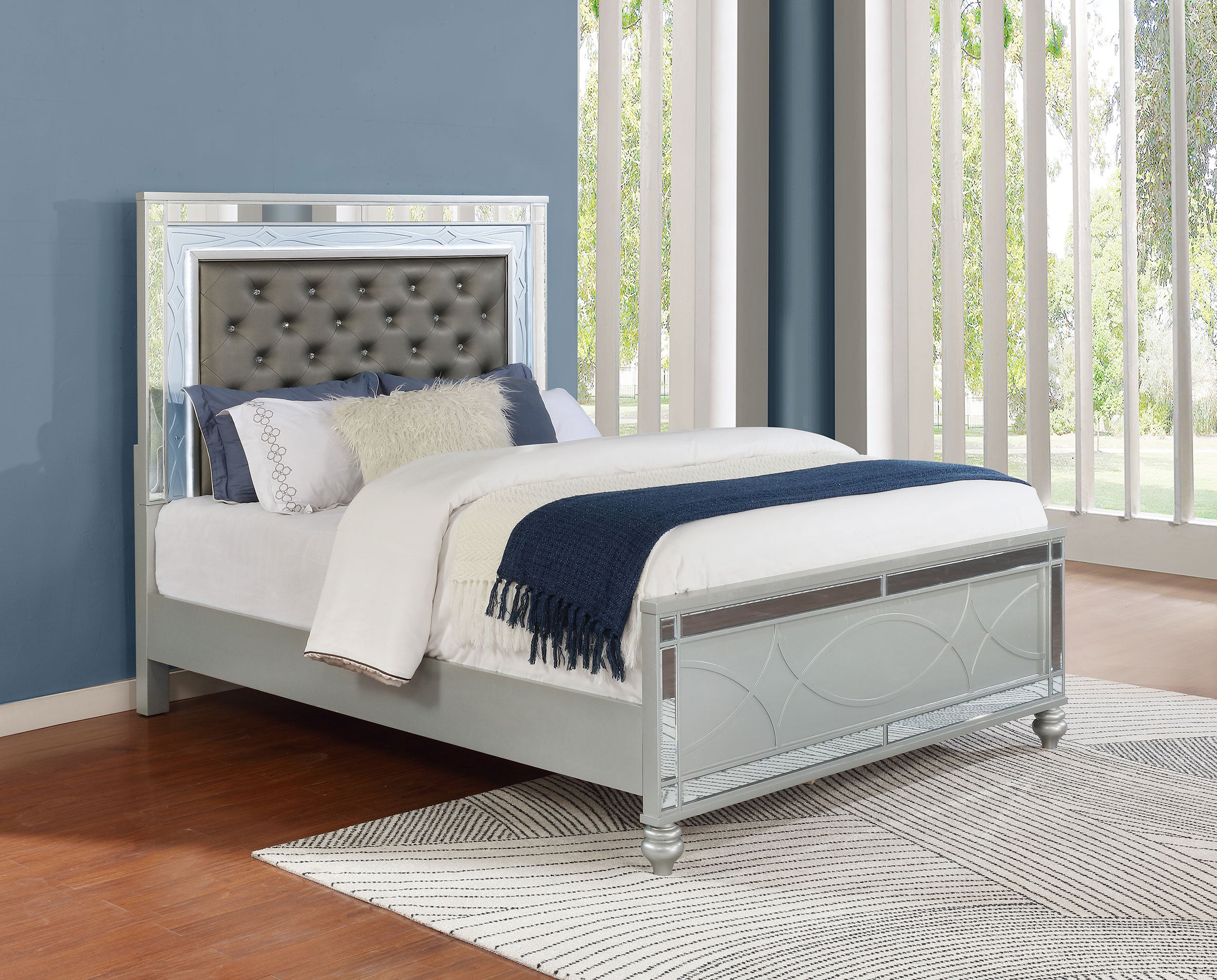 Gunnison Wood Queen LED Panel Bed Silver Metallic-CoasterEssence