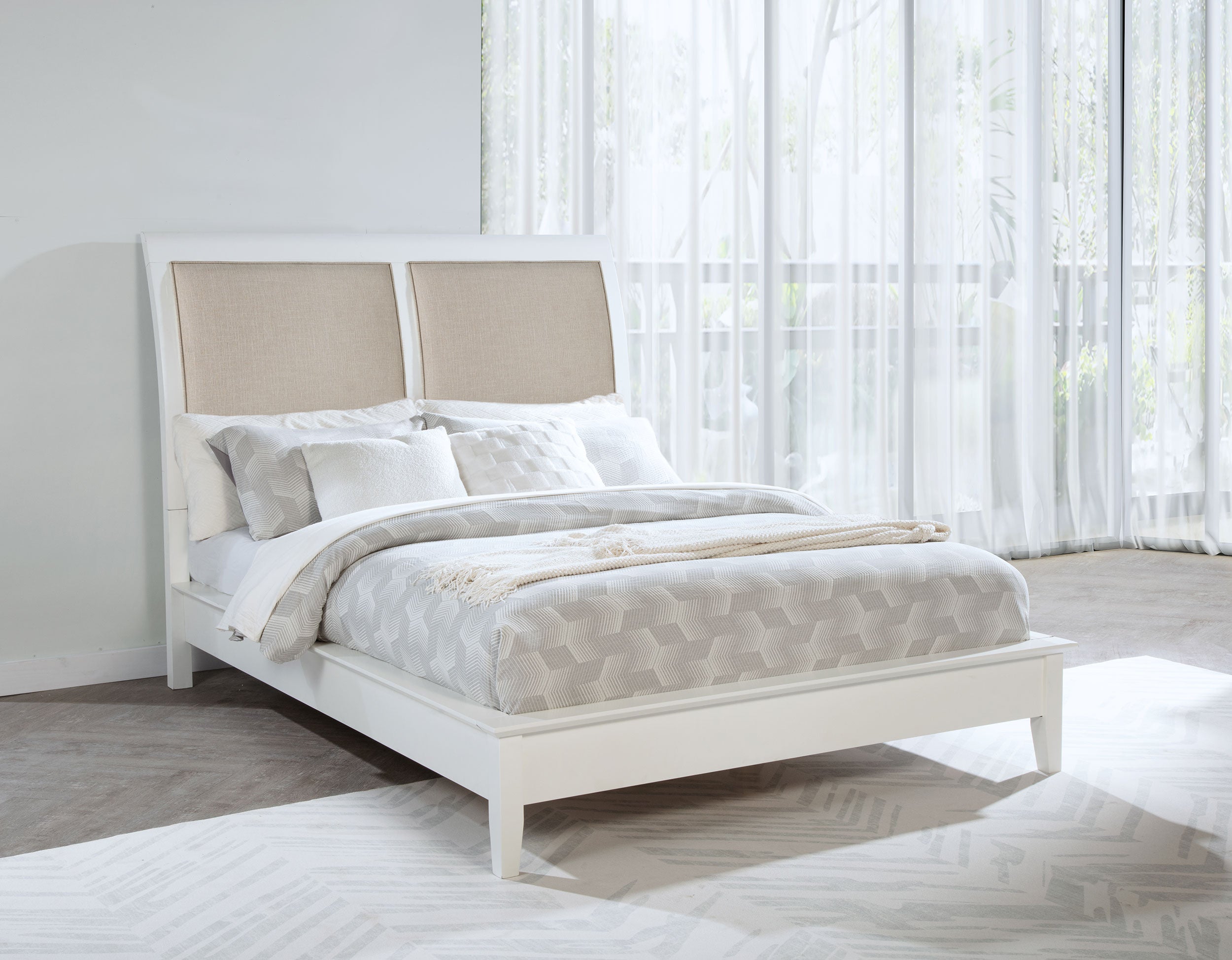 Bexhill 56-inch Upholstered Queen Panel Bed White-