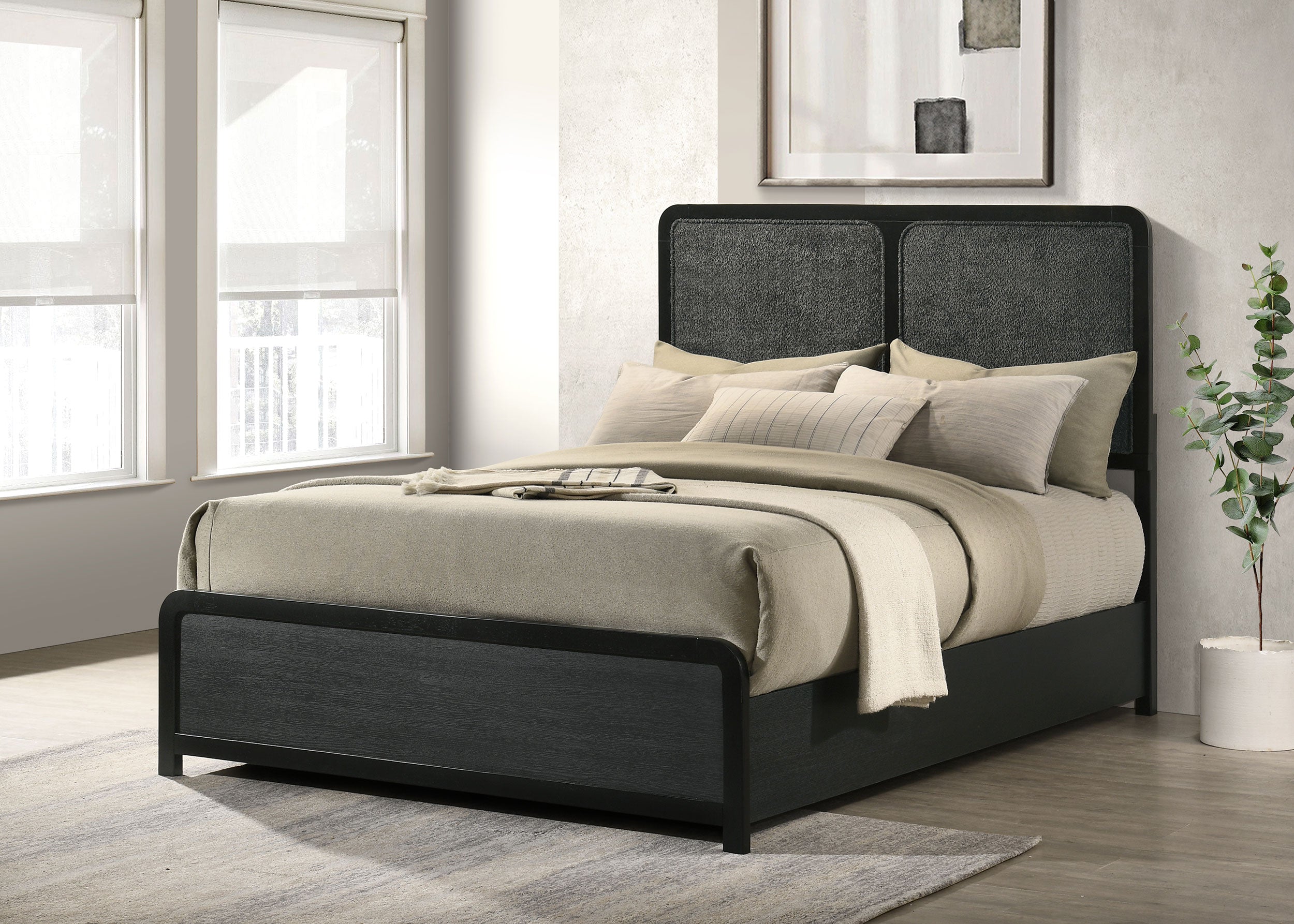 Cavelle 51-inch Upholstered Full Panel Bed Black-