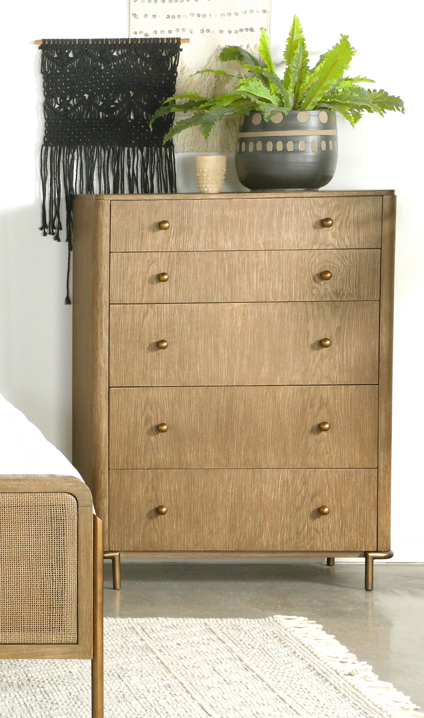 Arini 5-drawer Bedroom Chest Sand Wash-CoasterElevations