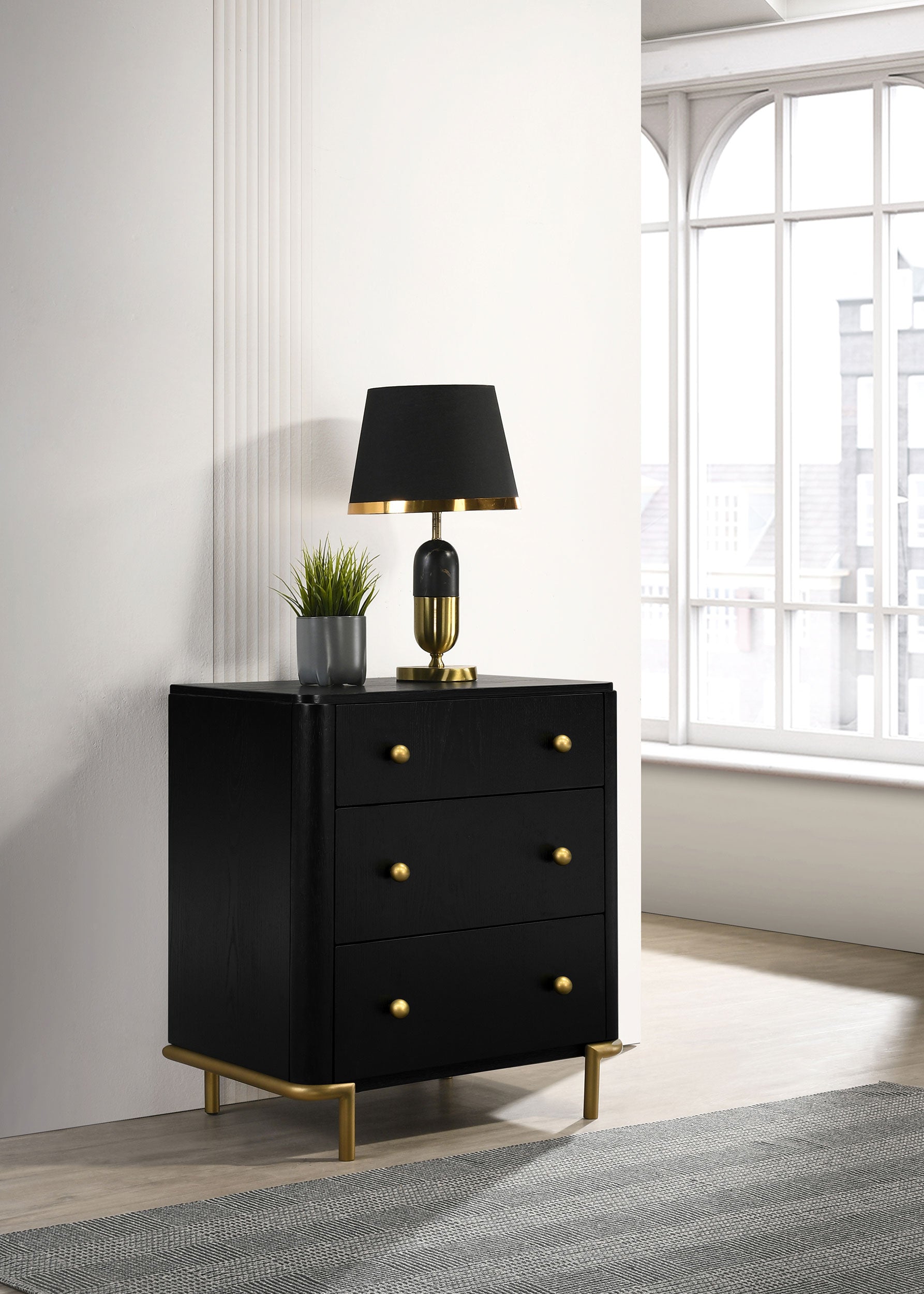 Arini 3-drawer Nightstand Black-