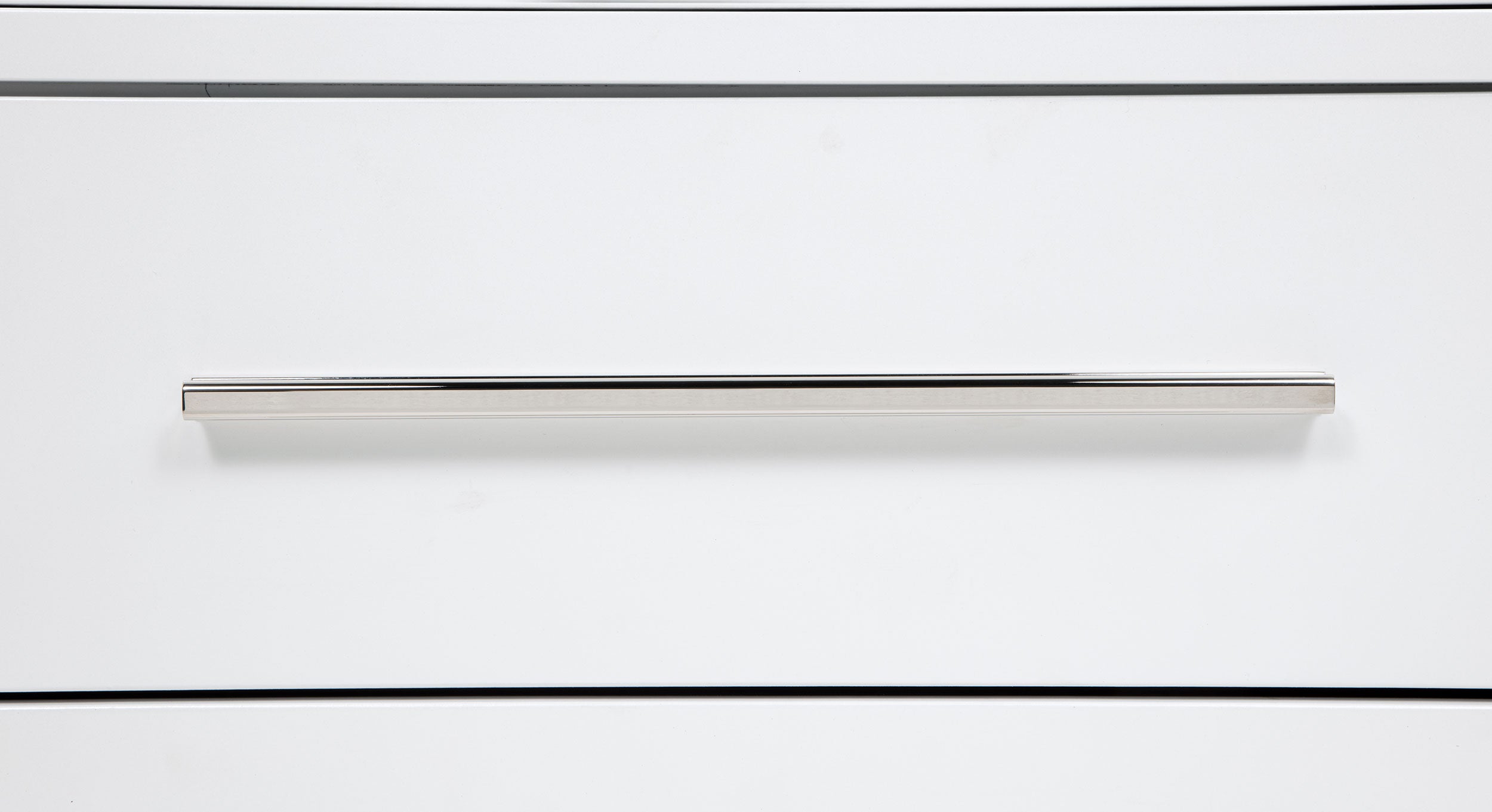 Gracemont 8-drawer Bedroom Dresser with Mirror White-