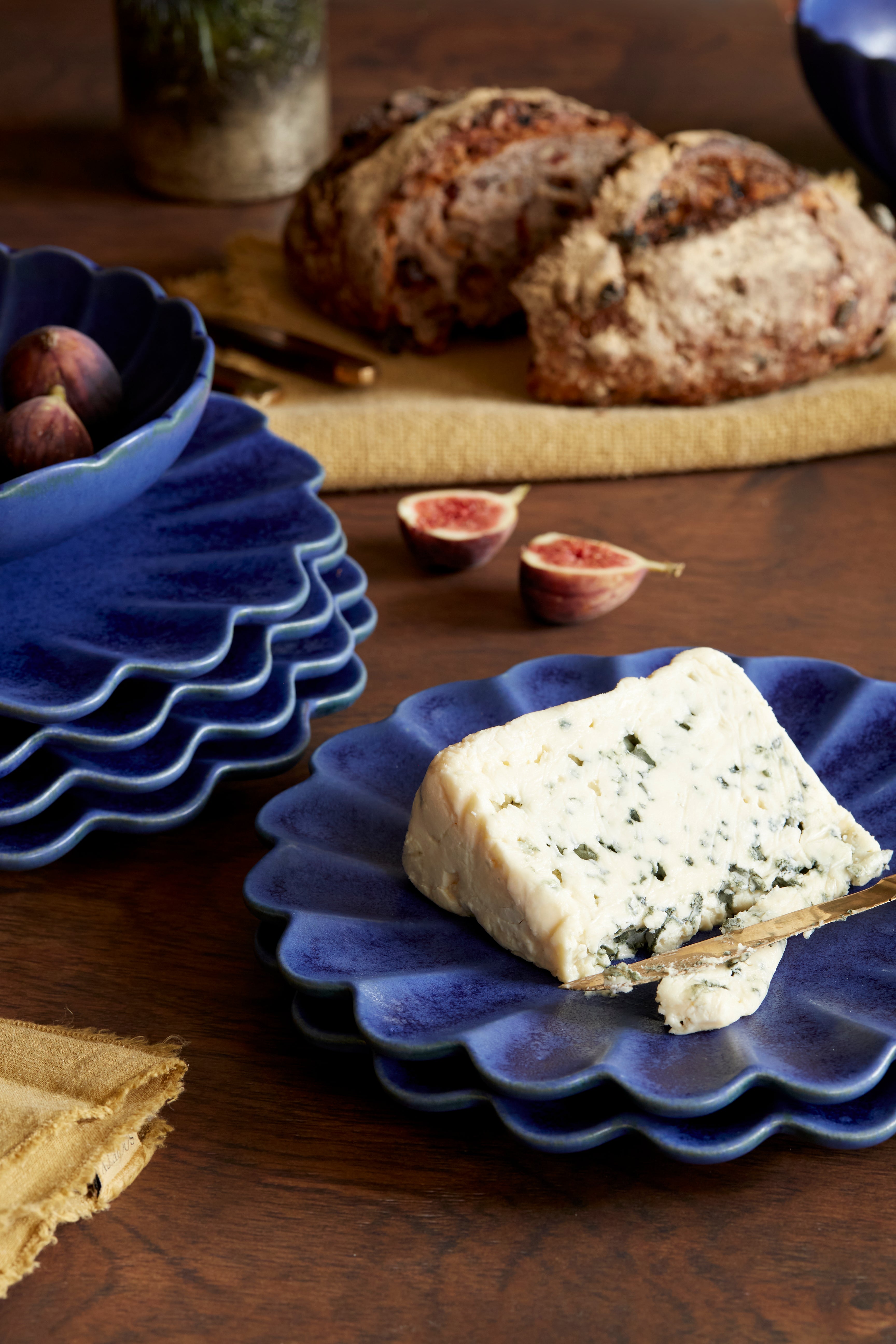 Dhalia Stoneware Salad Plate - Blue