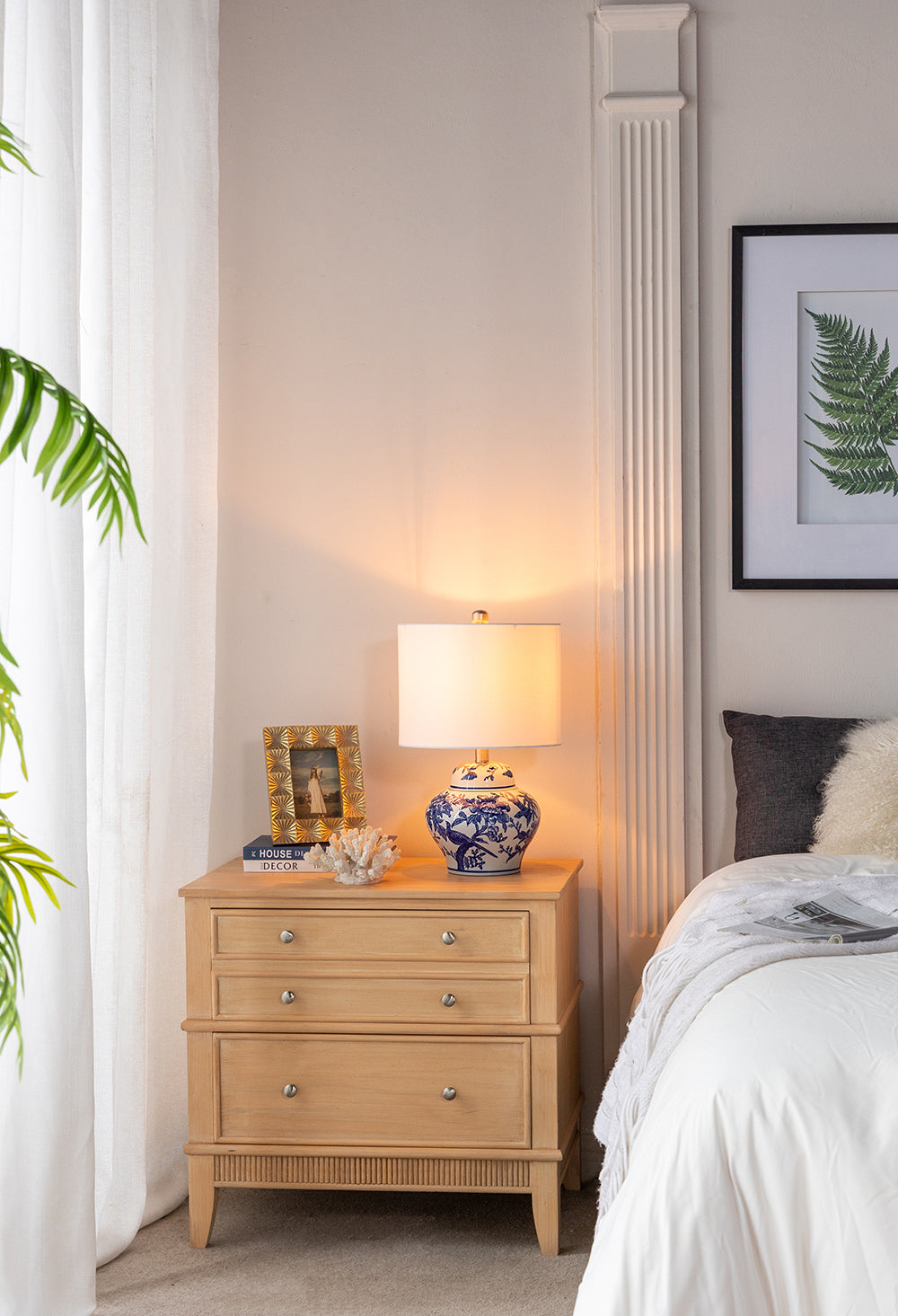 Blue and White Short Urn Ceramic Vase Lamp